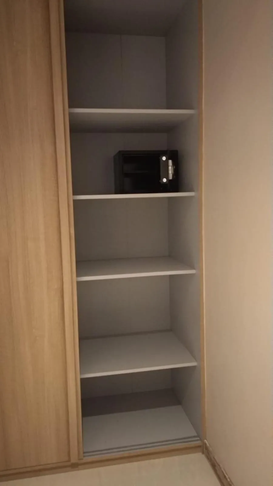 wardrobe in DEJAVU 2.0 HOTEL BAJO KOMODO