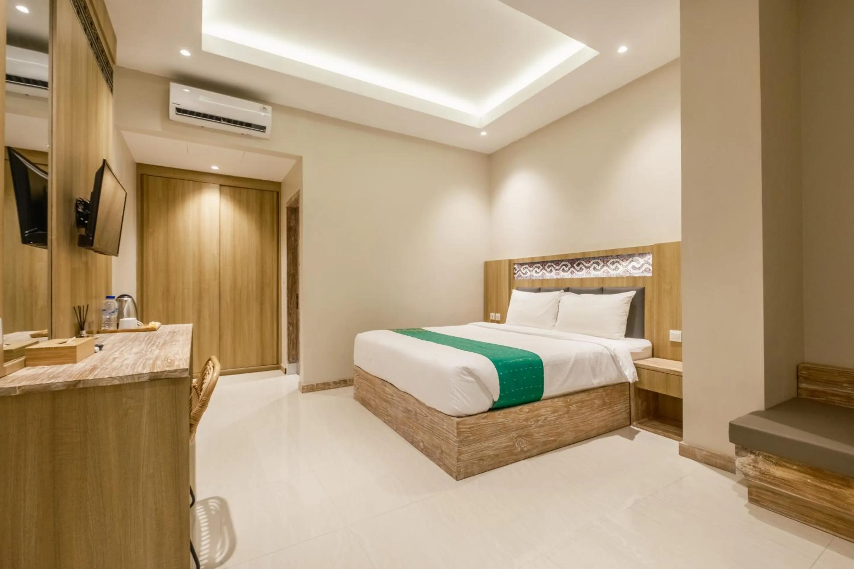 Bed in DEJAVU 2.0 HOTEL BAJO KOMODO