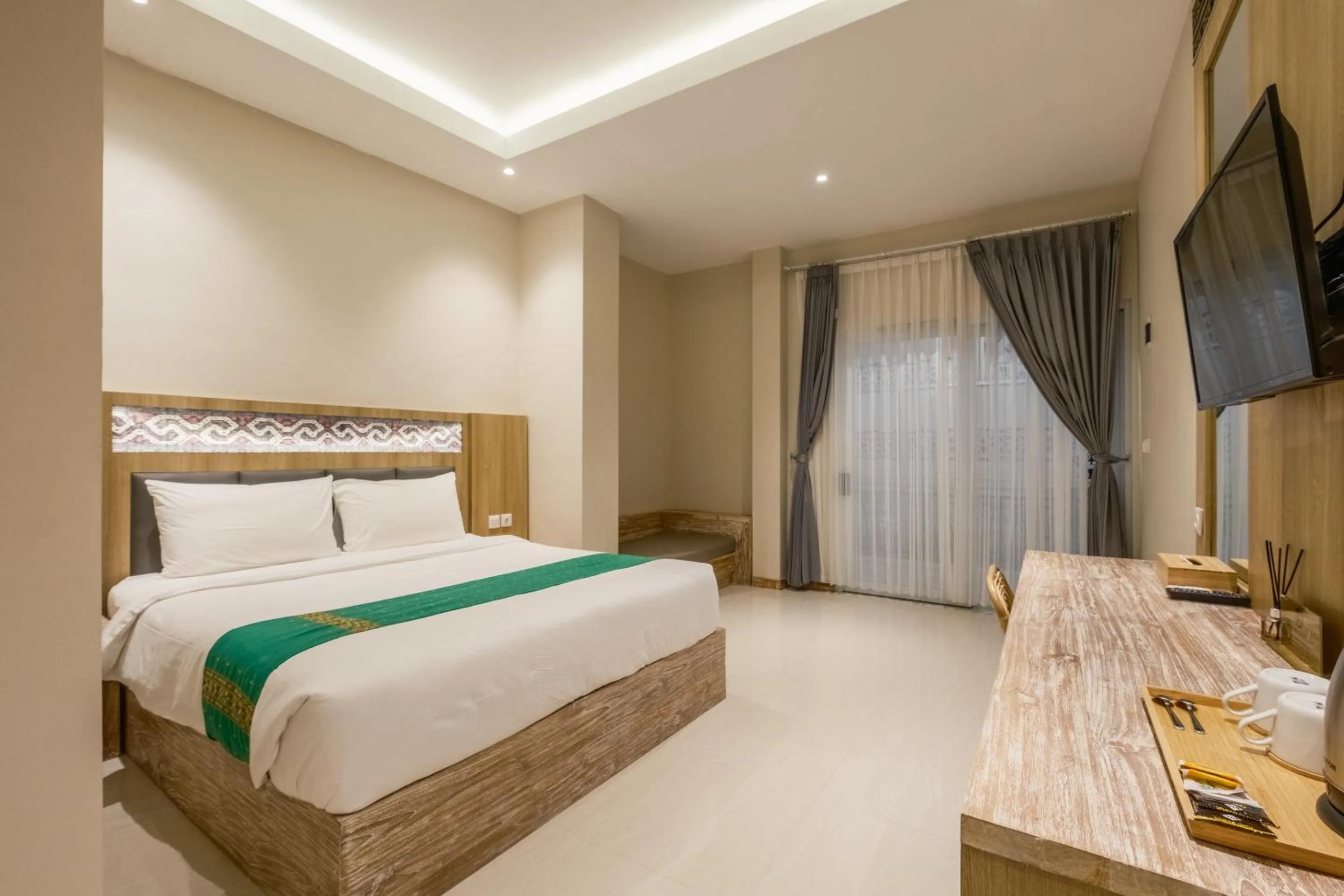 Bed in DEJAVU 2.0 HOTEL BAJO KOMODO