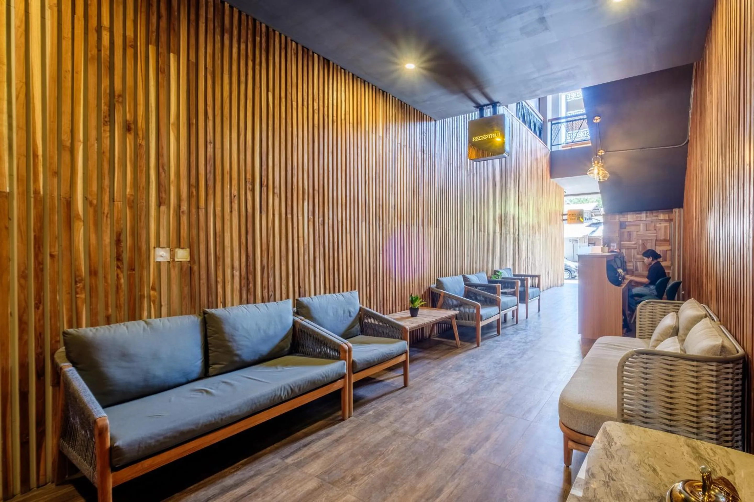 Lobby or reception in DEJAVU 2.0 HOTEL BAJO KOMODO