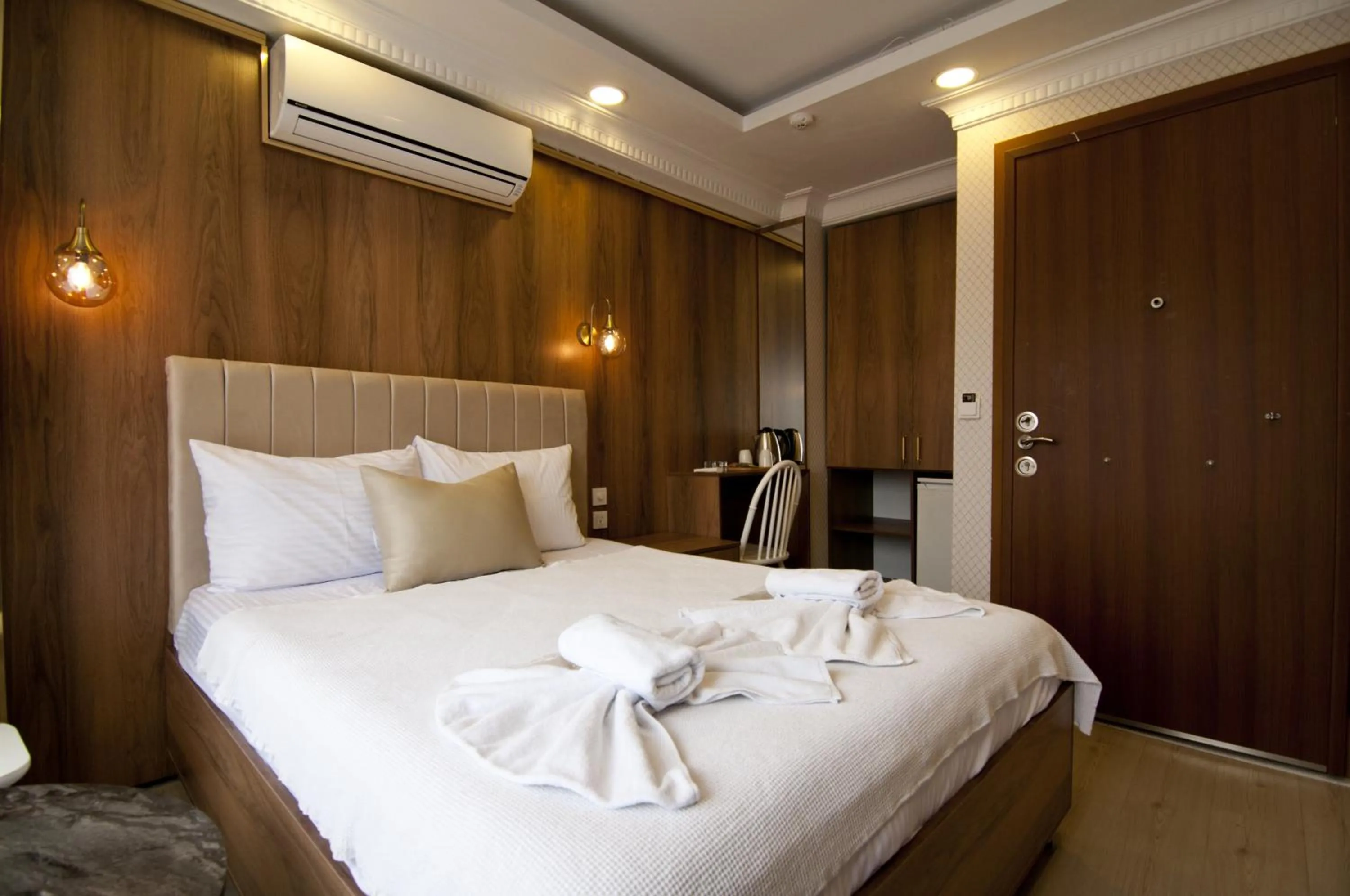 Bedroom, Bed in IMMORTELLE HOTEL