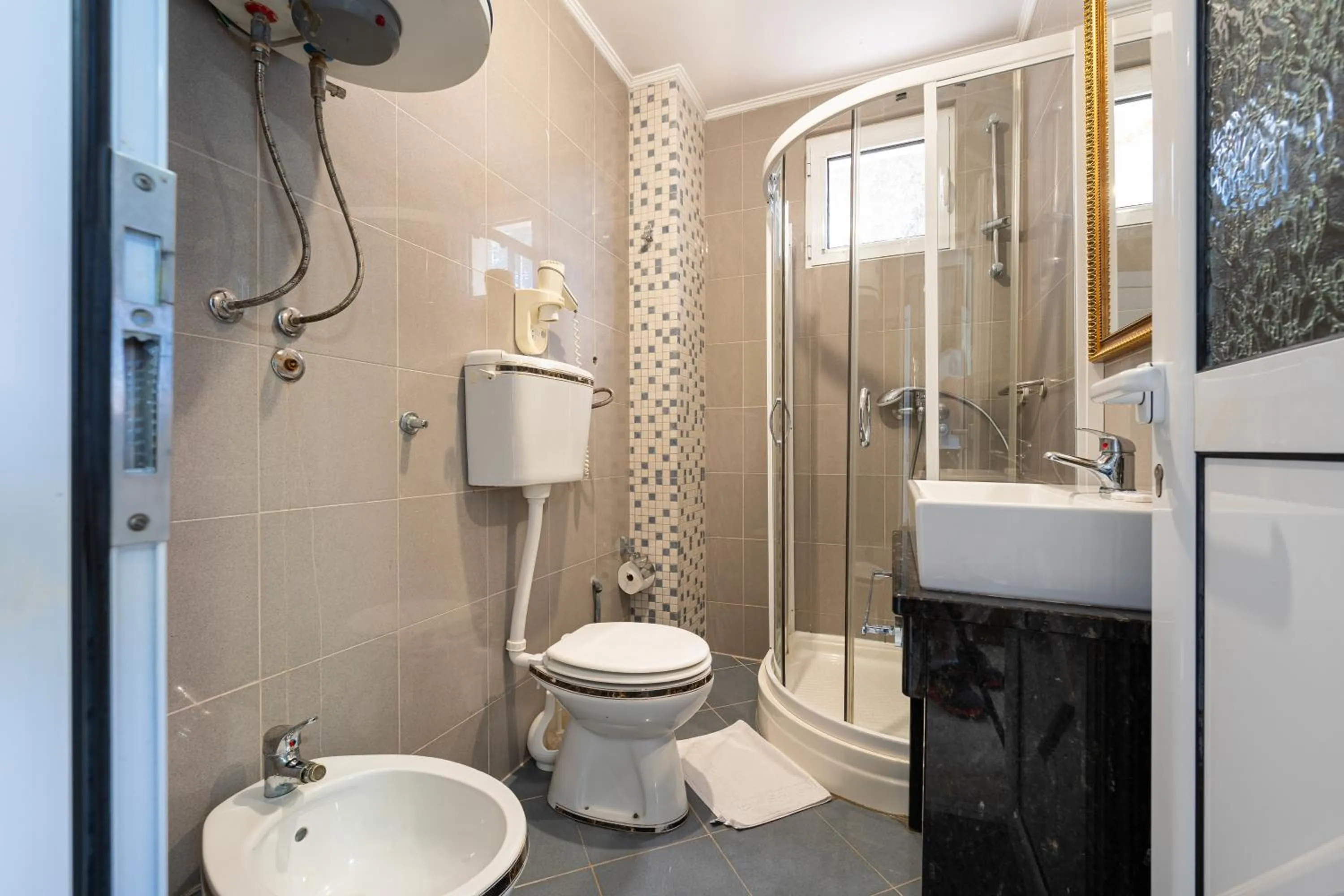 Shower in Hotel Adrović