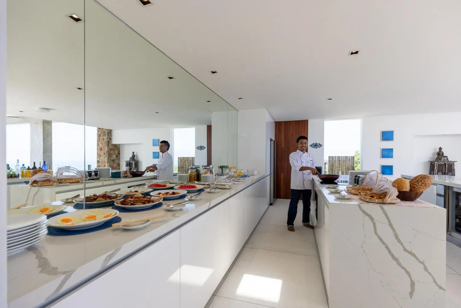 People in Villa Blue View Luxe