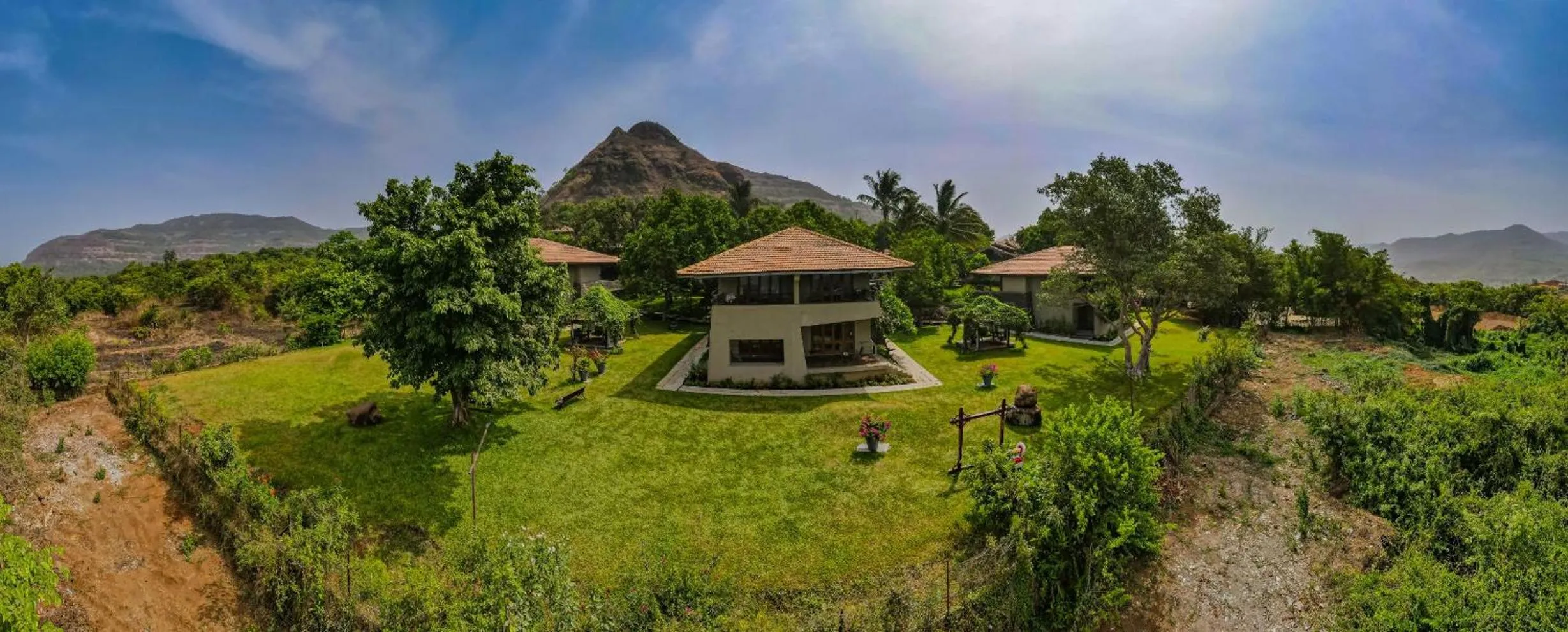 Property building in Malhar Machi Mountain Resorts