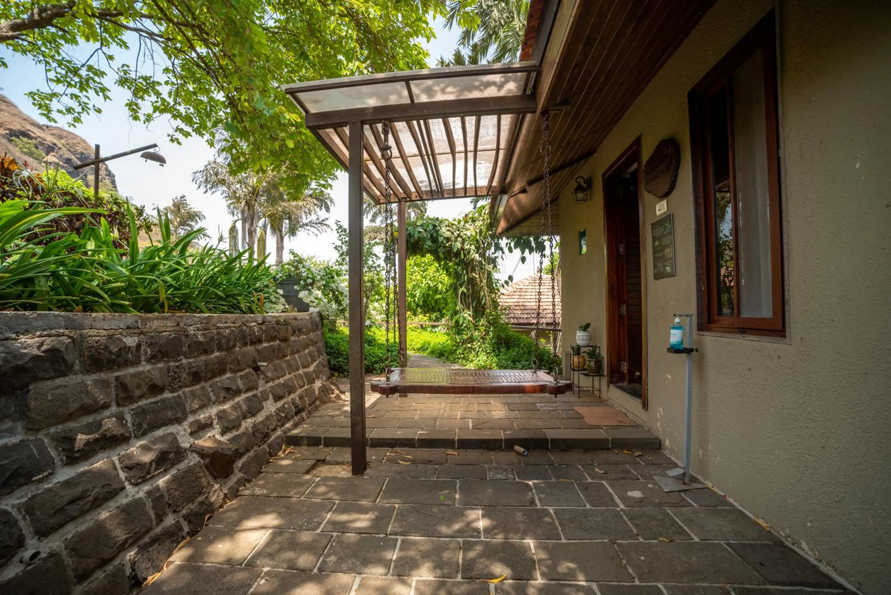 Facade/entrance in Malhar Machi Mountain Resorts