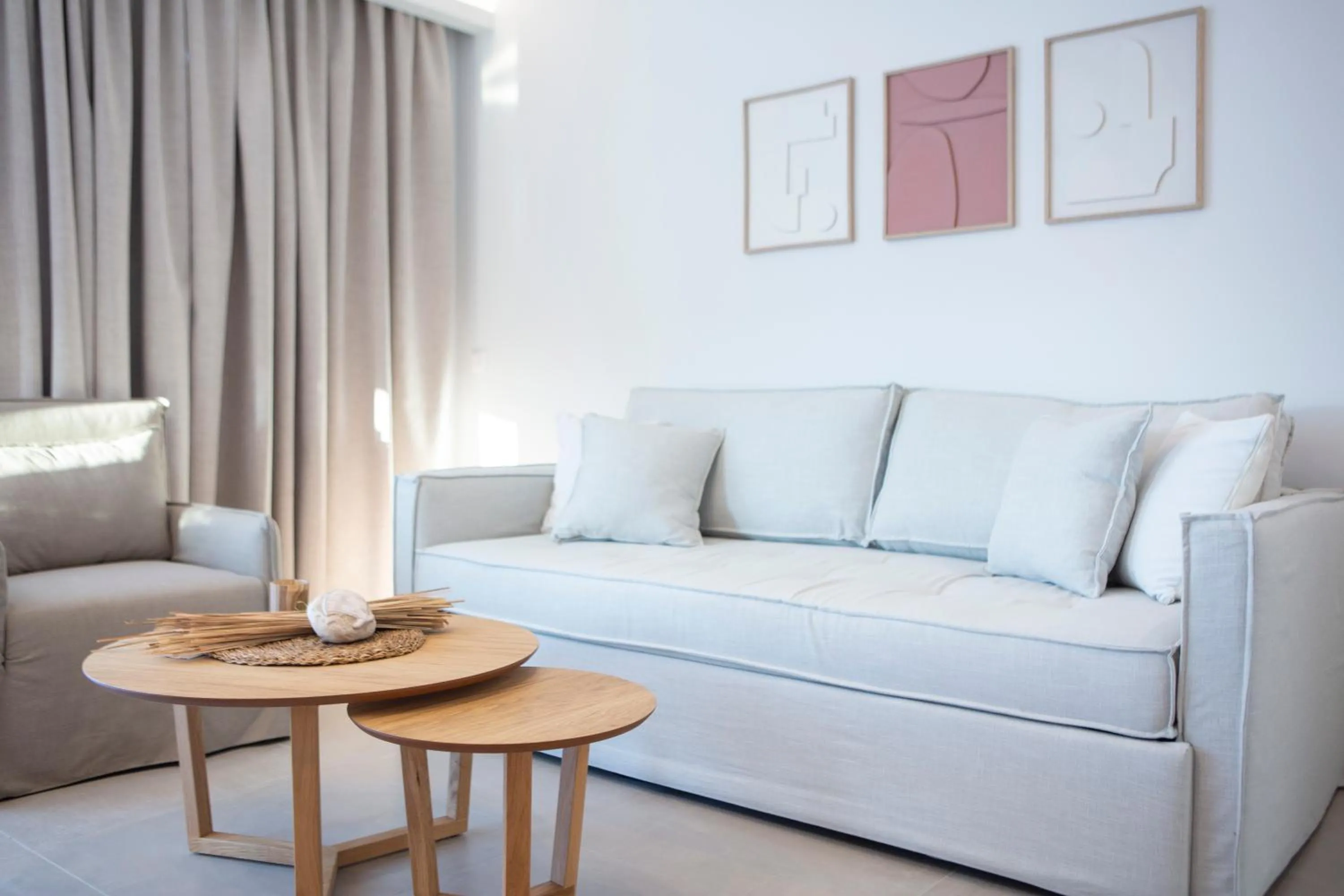 Lirides suites