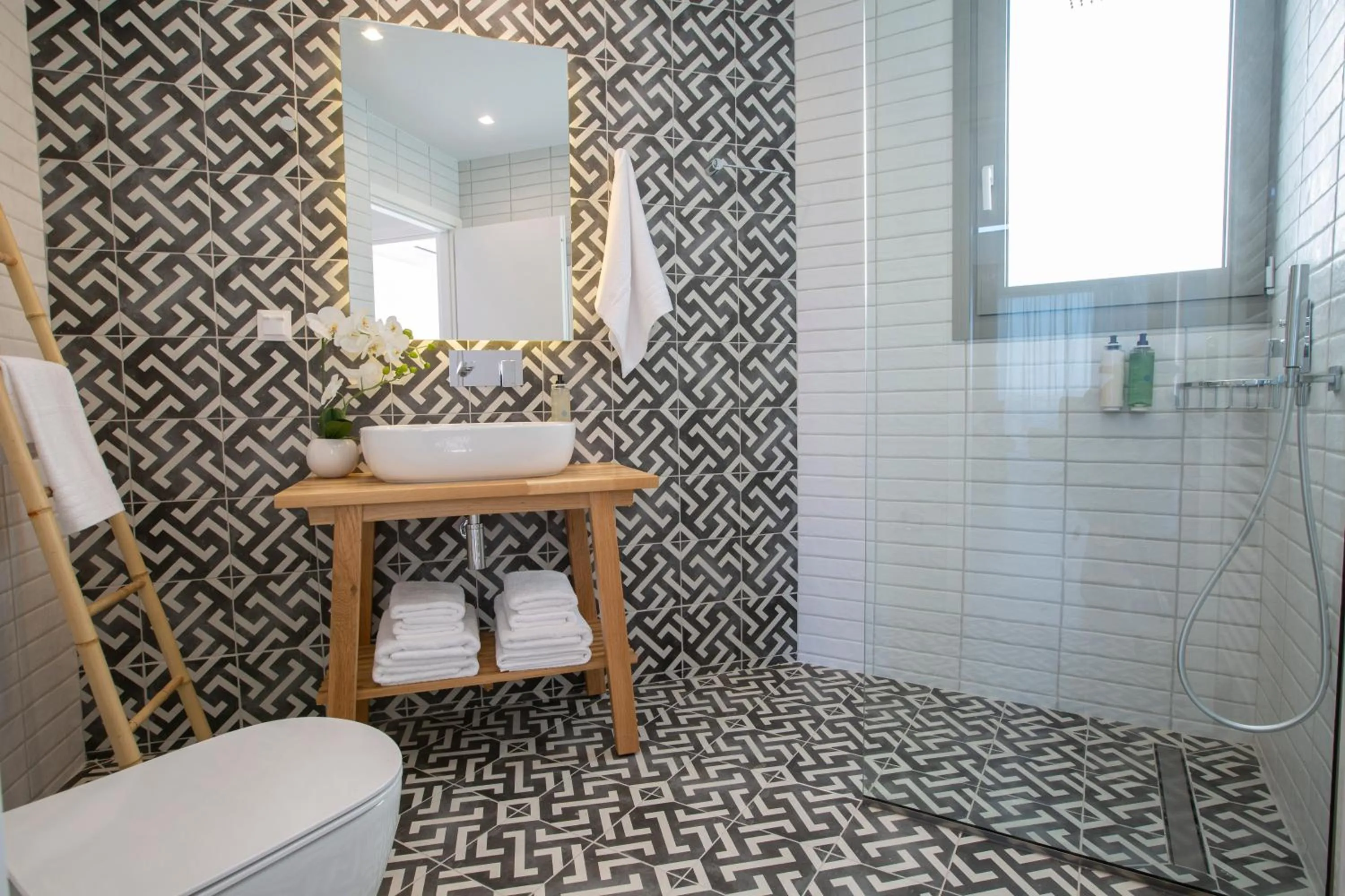 Lirides suites