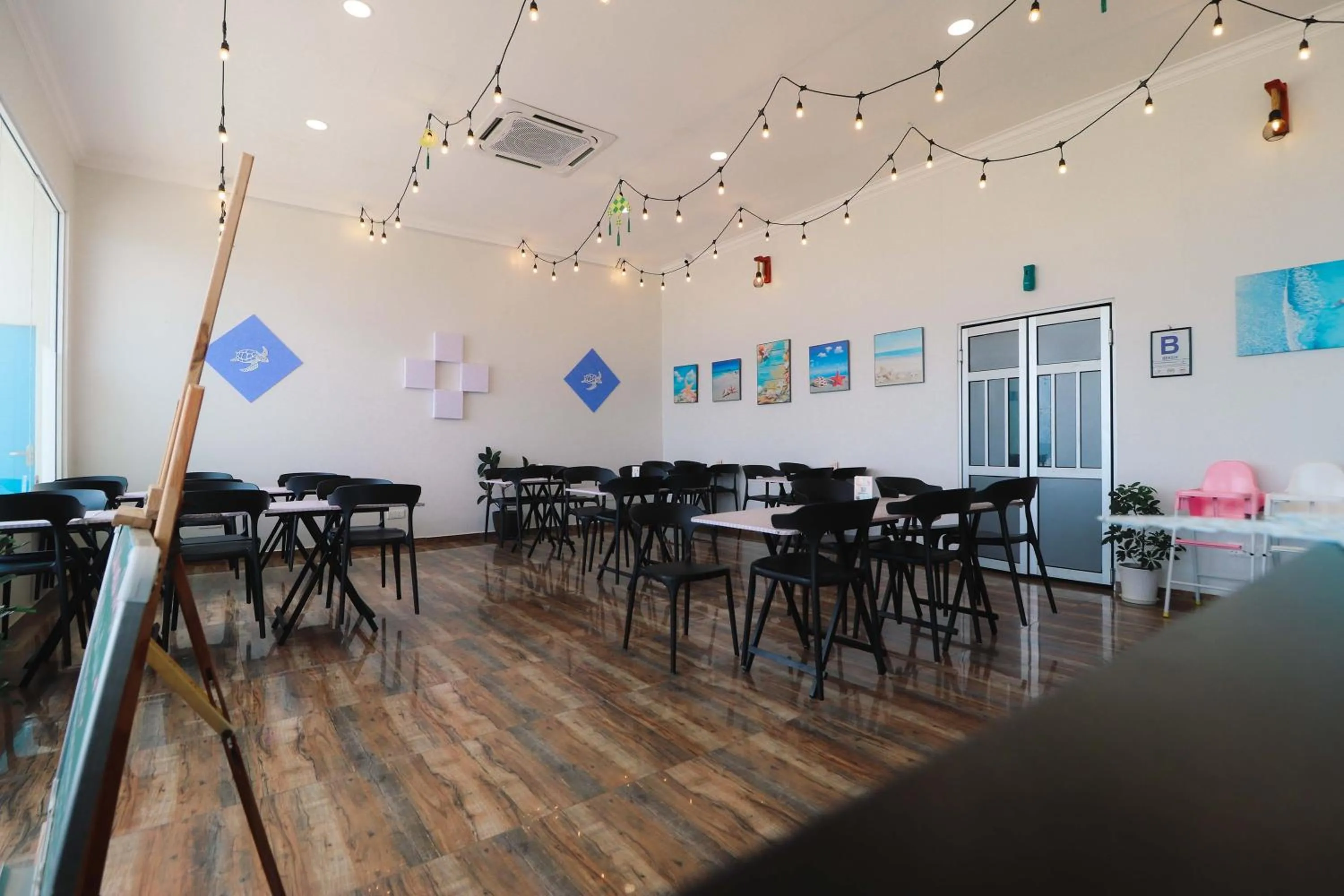 Restaurant/places to eat in Coastal Bay Dungun Staycation