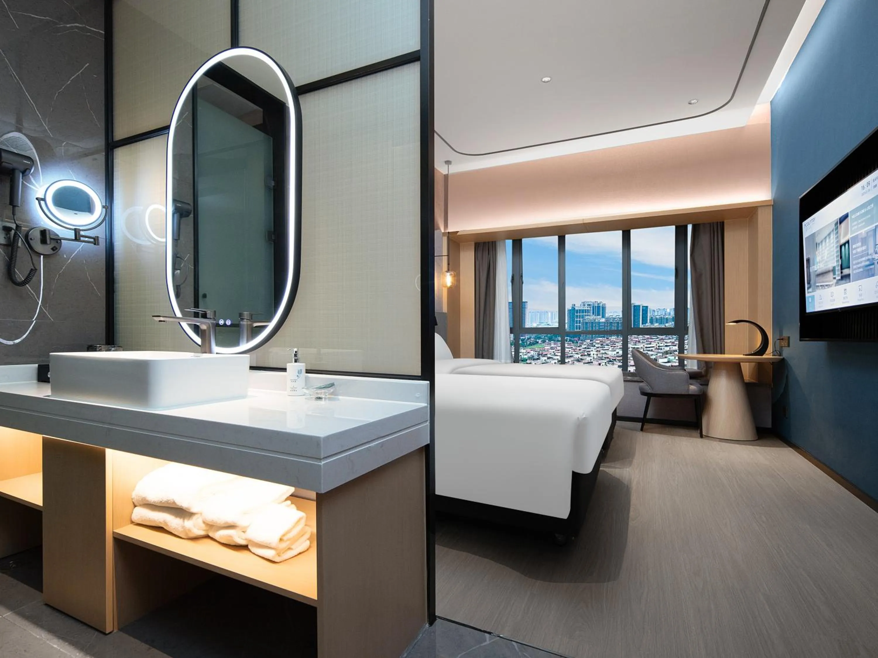 Photo of the whole room in Country Inn & Suites by Radisson - Taishan East Branch