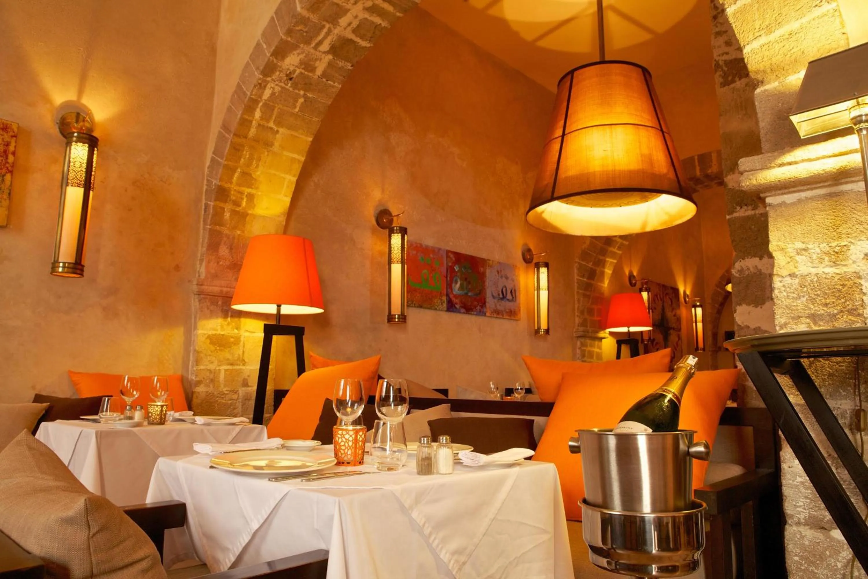 Restaurant/places to eat in Madada Mogador