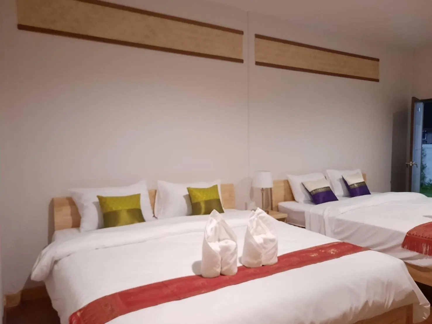 Bed in Hotel Pailifornia