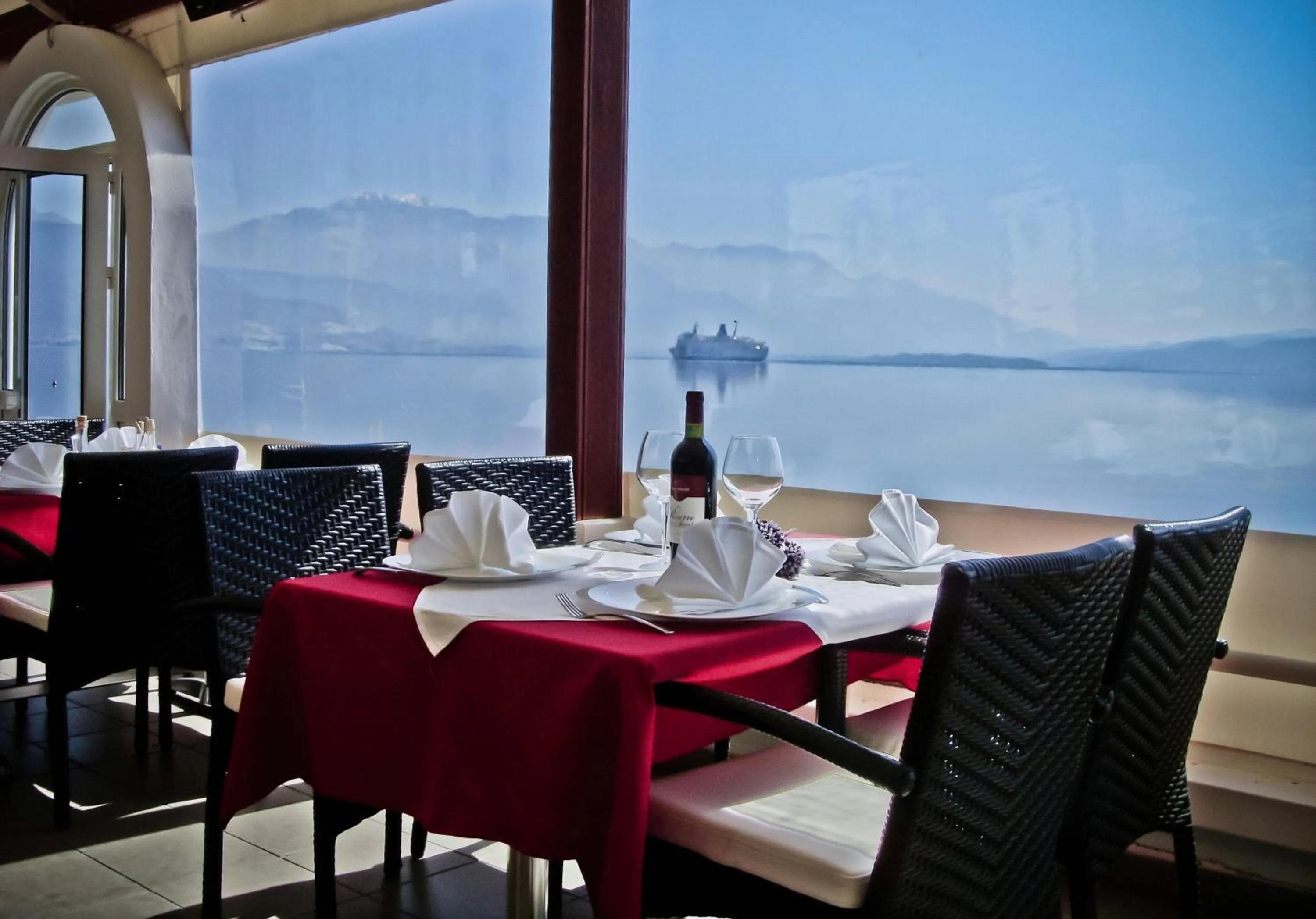 Restaurant/places to eat in Hotel Azzurro