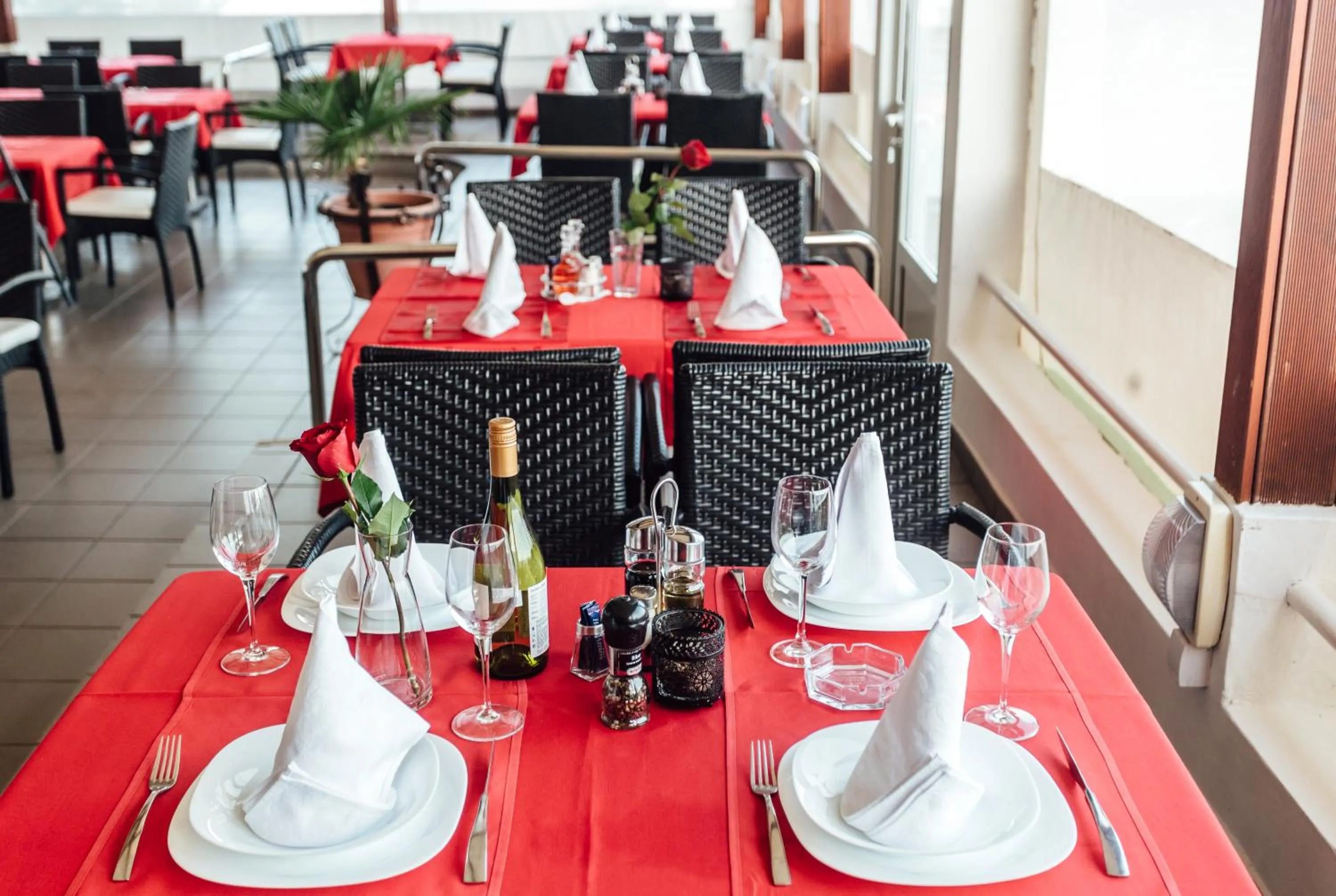 Restaurant/places to eat in Hotel Azzurro