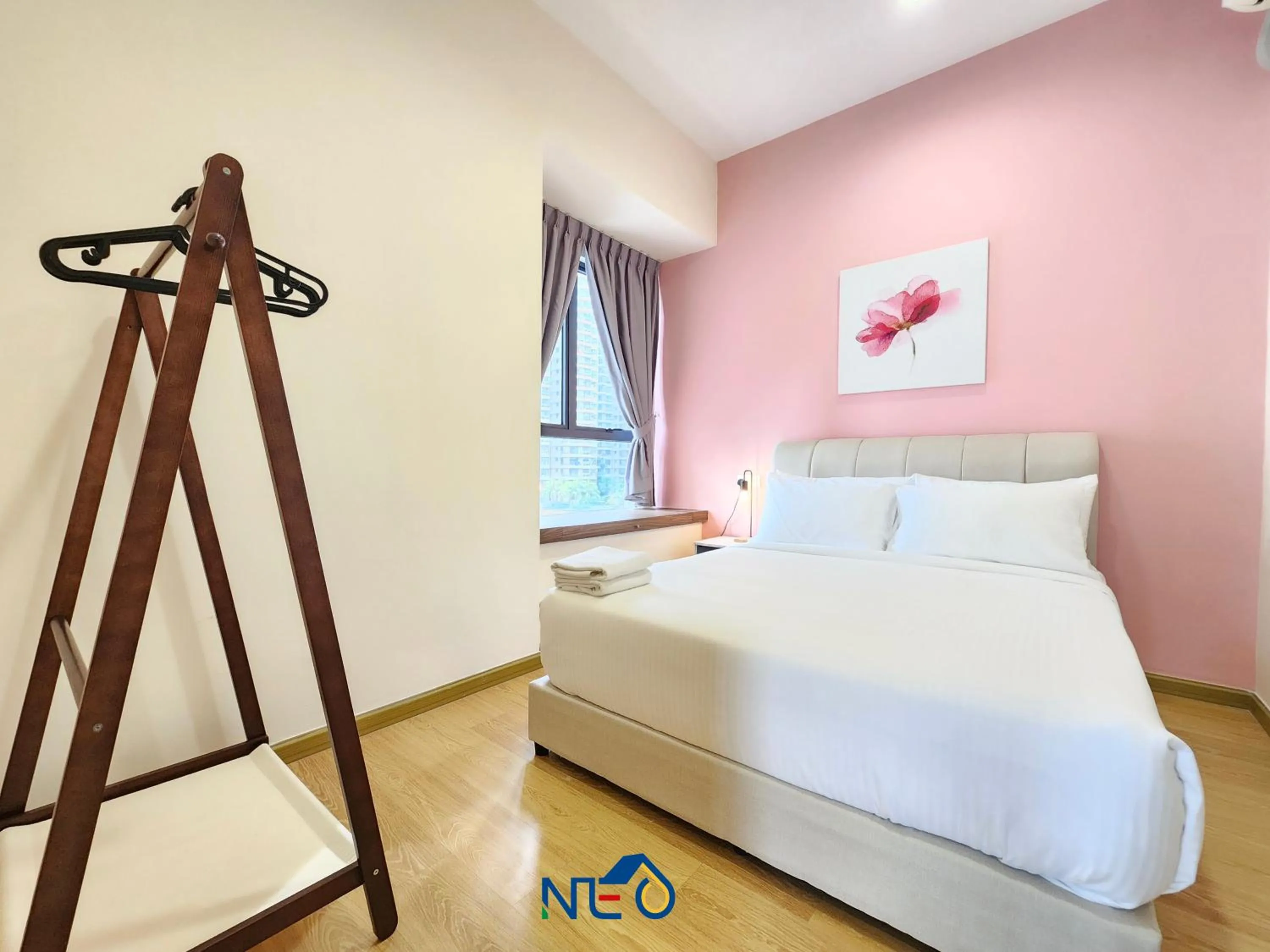 Bed in Country Garden Danga Bay InStyle Sea View Homestay Suite by NEO