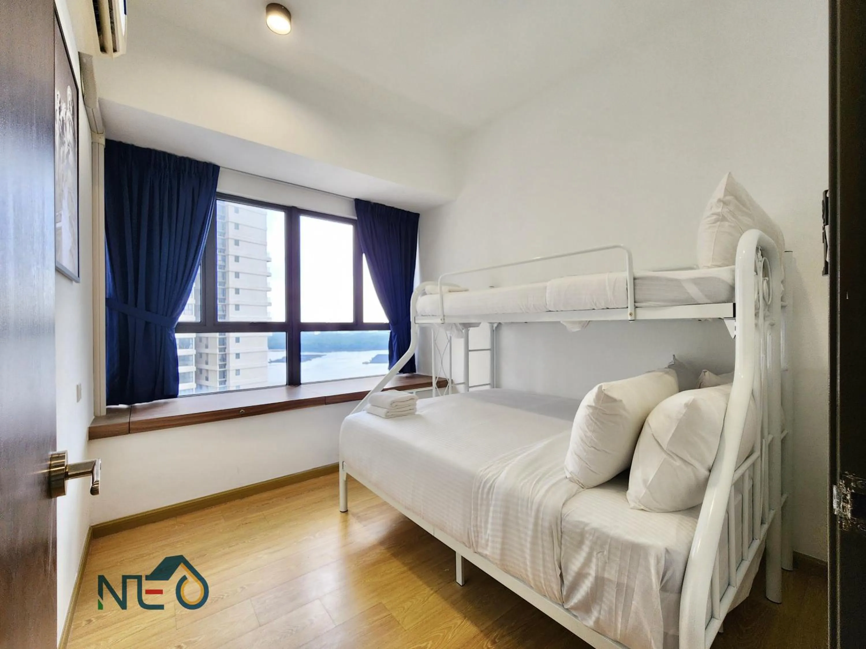 Bed in Country Garden Danga Bay InStyle Sea View Homestay Suite by NEO