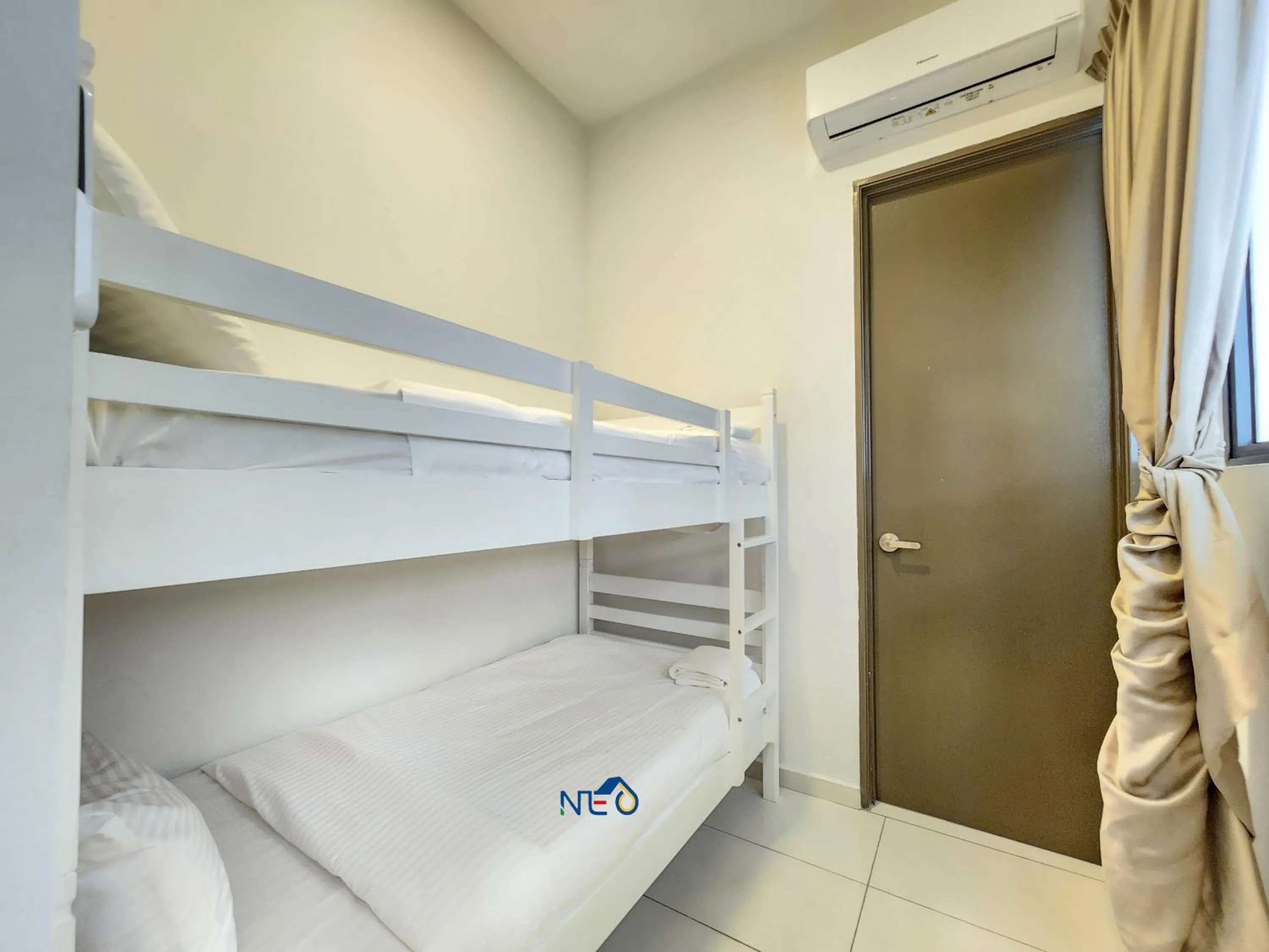 Bed in Country Garden Danga Bay InStyle Sea View Homestay Suite by NEO