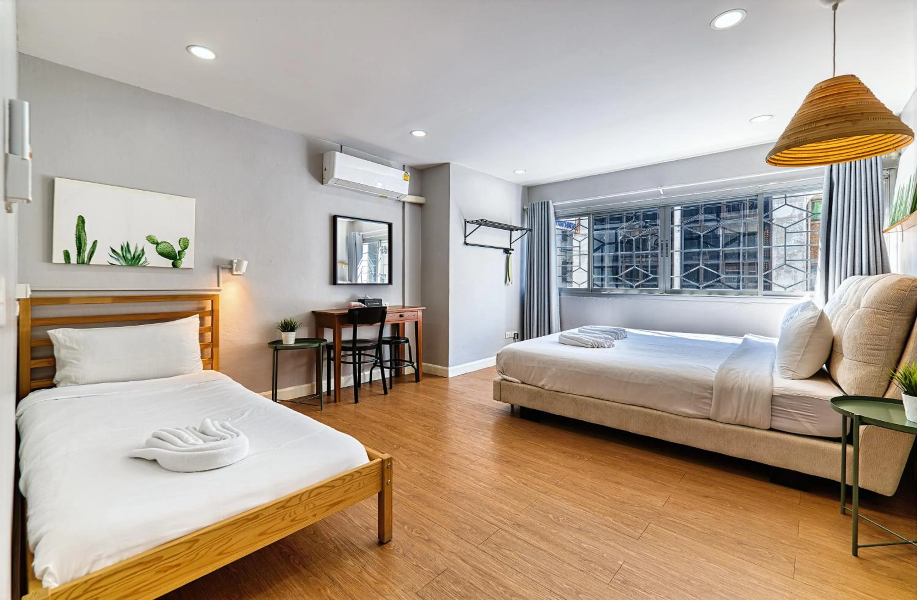 Bedroom, Bed in Bangkok Watergate Townhouse 曼谷中心水門家