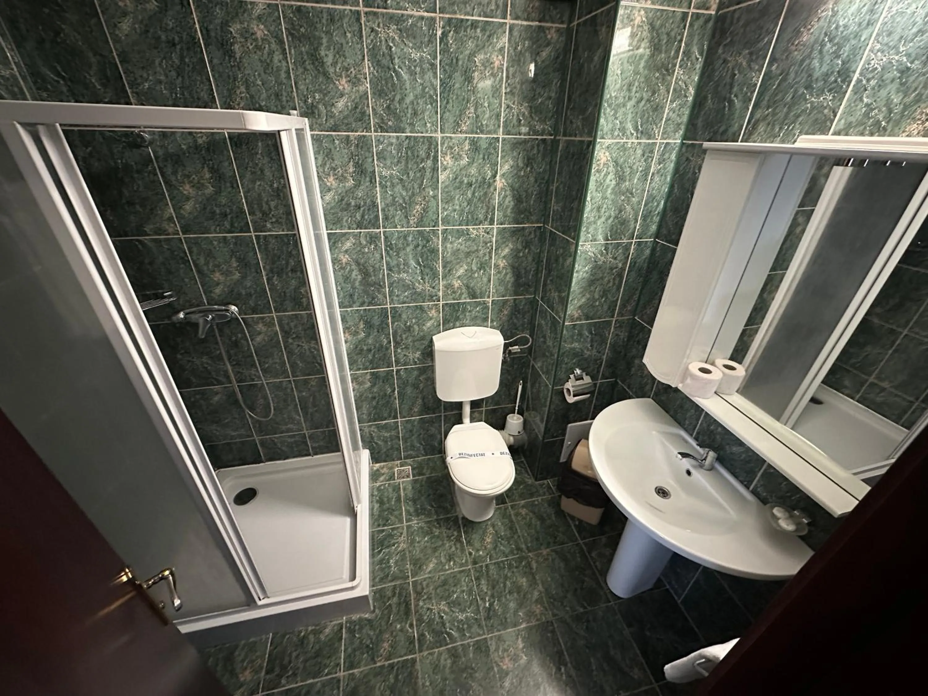 Shower in Hostel Stefania