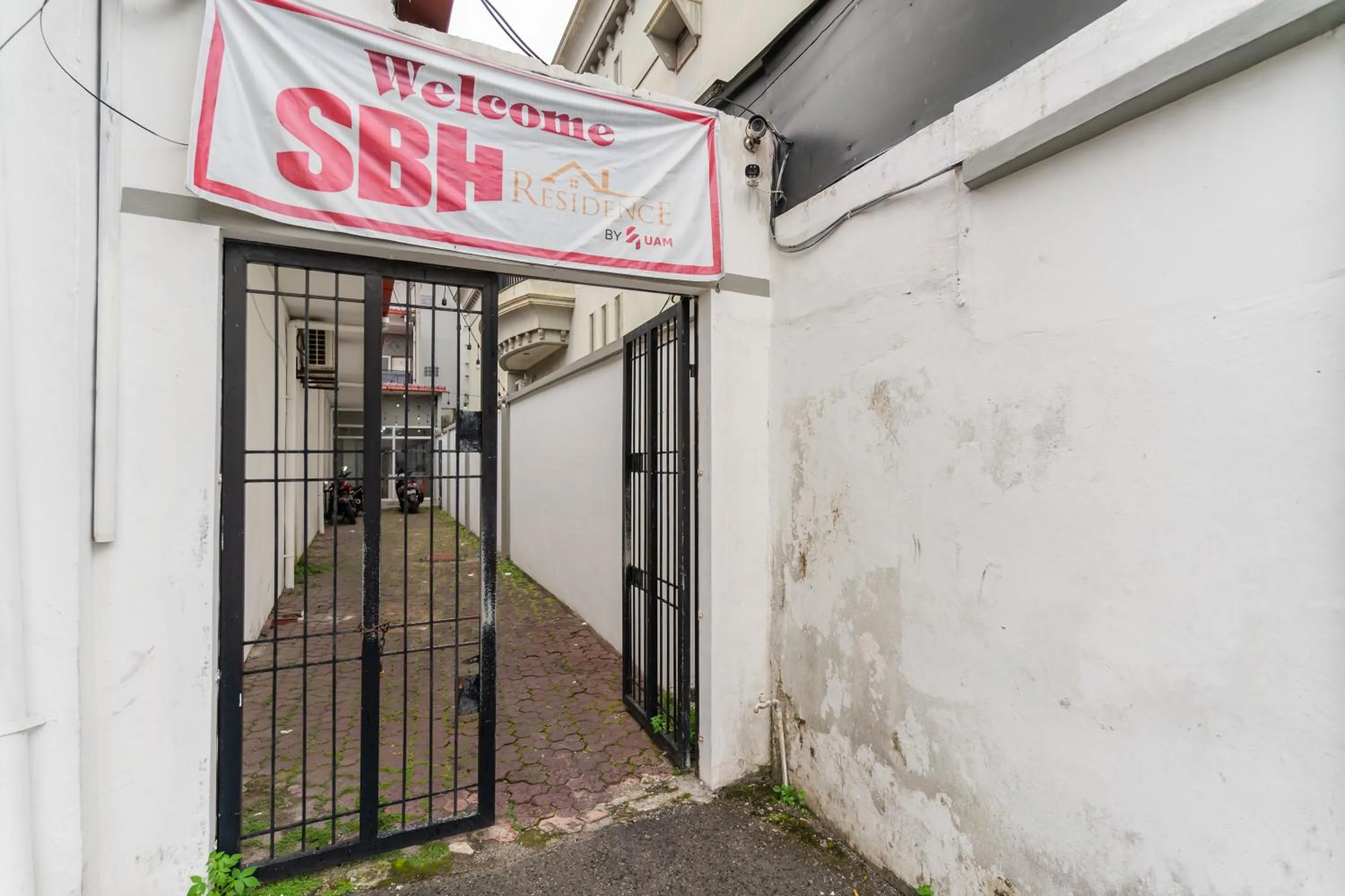 Property building in RedDoorz at Jalan Sei Batang Hari Medan