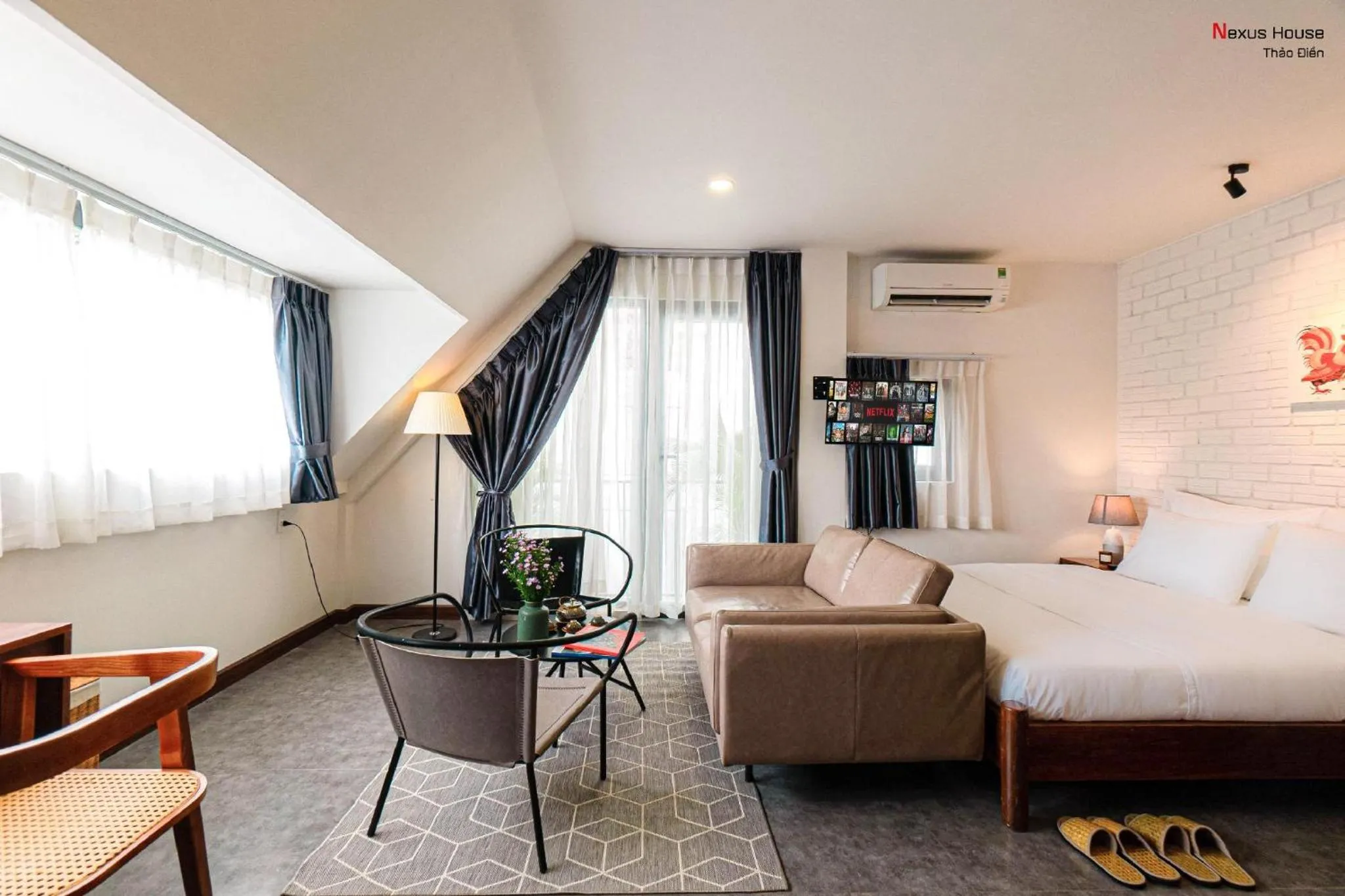 Seating area, Bed in Nexus House Garden Thao Dien