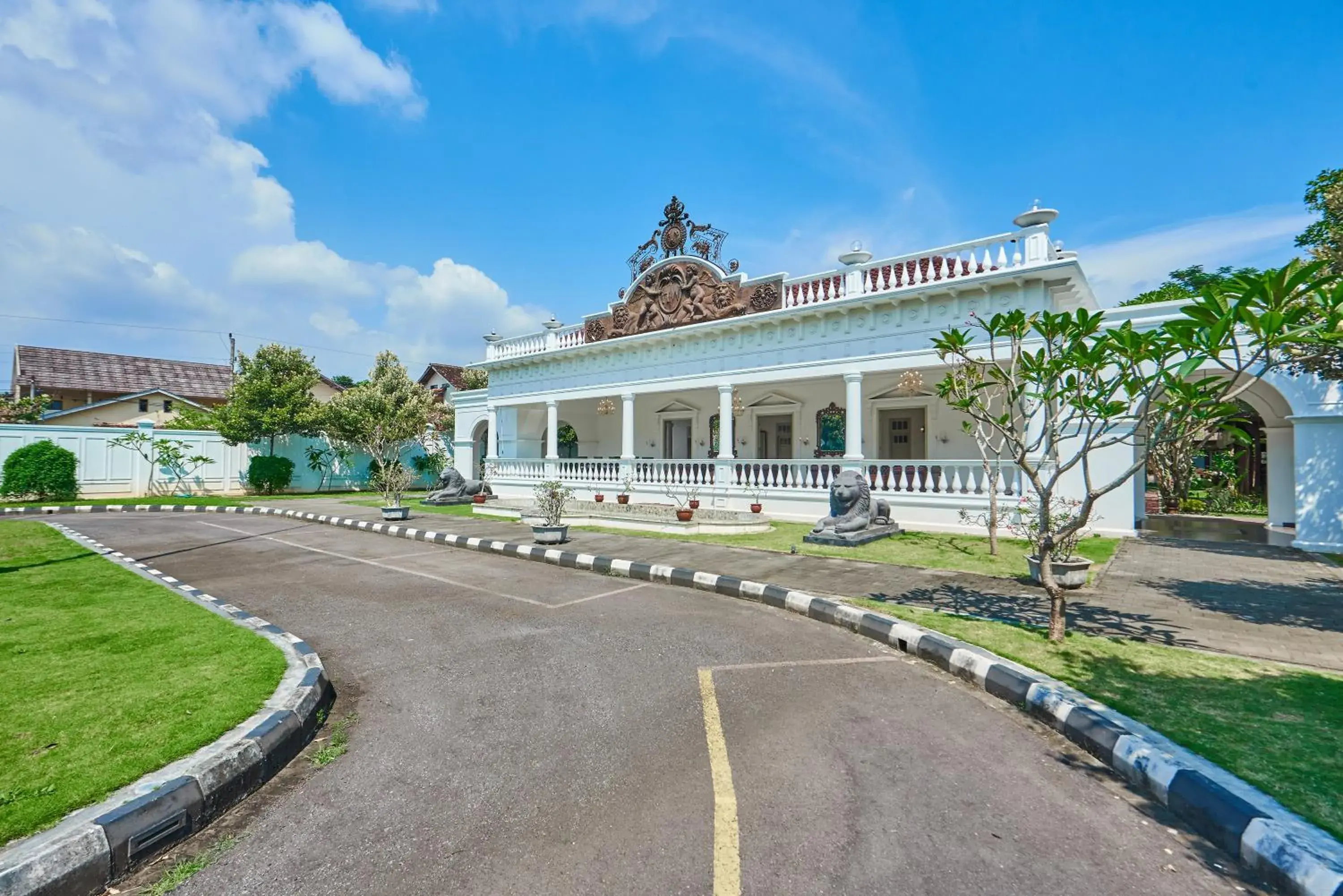 Property building in Tirtodipuran Hotel by Natts Hospitality Indonesia Property building in Tirtodipuran Hotel by Natts Hospitality Indonesia