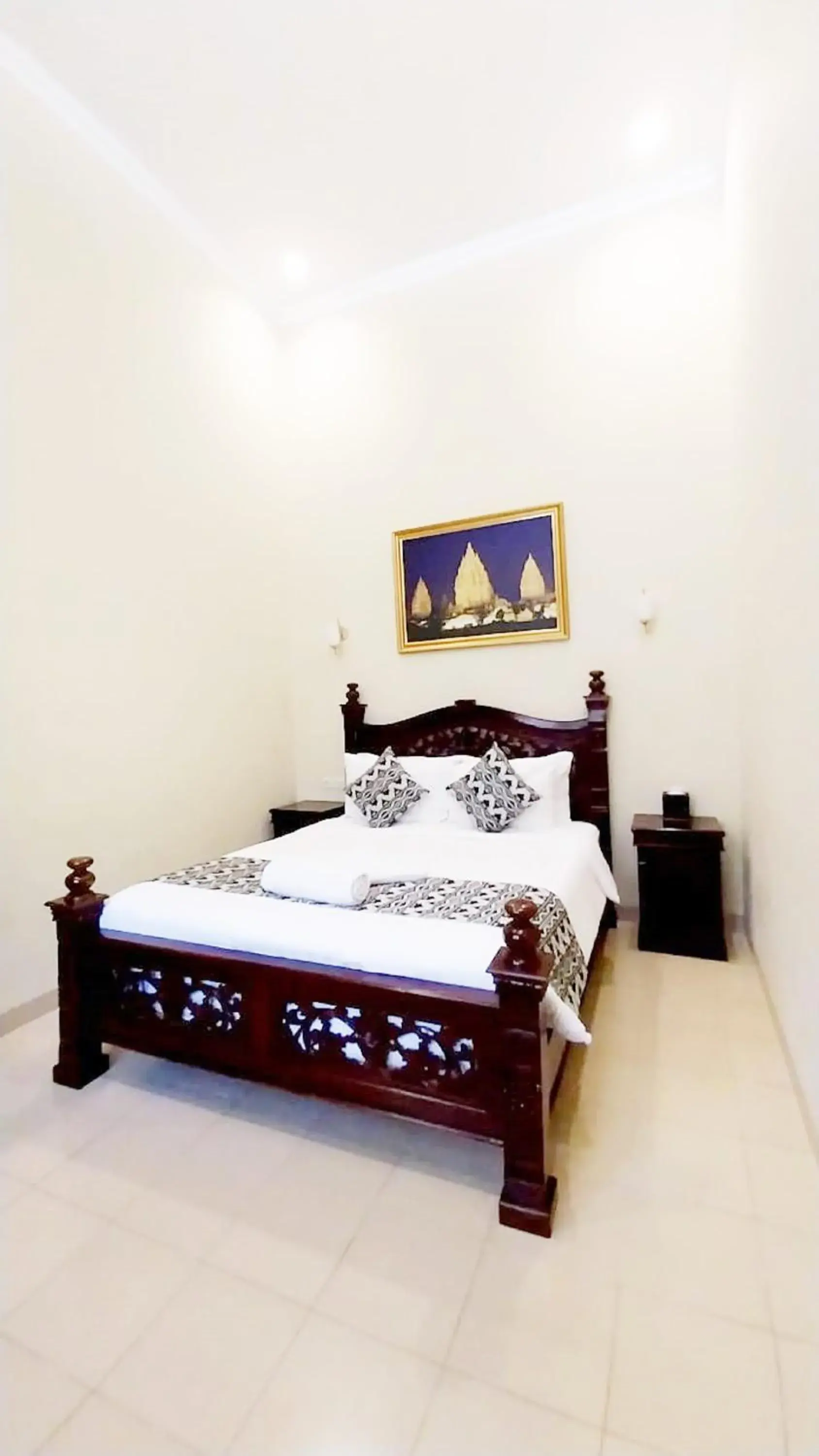 Bed in Tirtodipuran Hotel by Natts Hospitality Indonesia Bed in Tirtodipuran Hotel by Natts Hospitality Indonesia