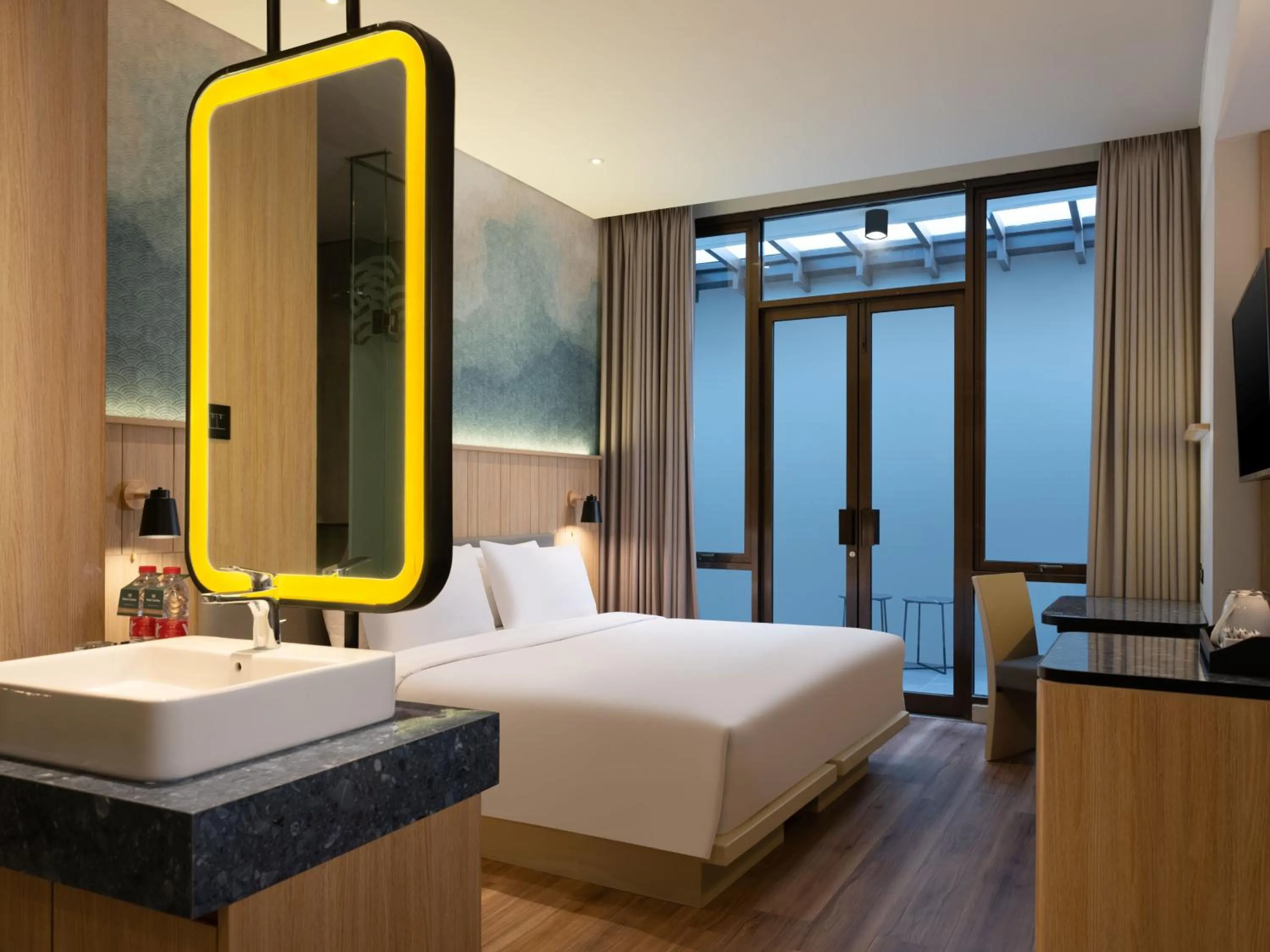 Bedroom, Bed in Hotel Santika PasirKaliki