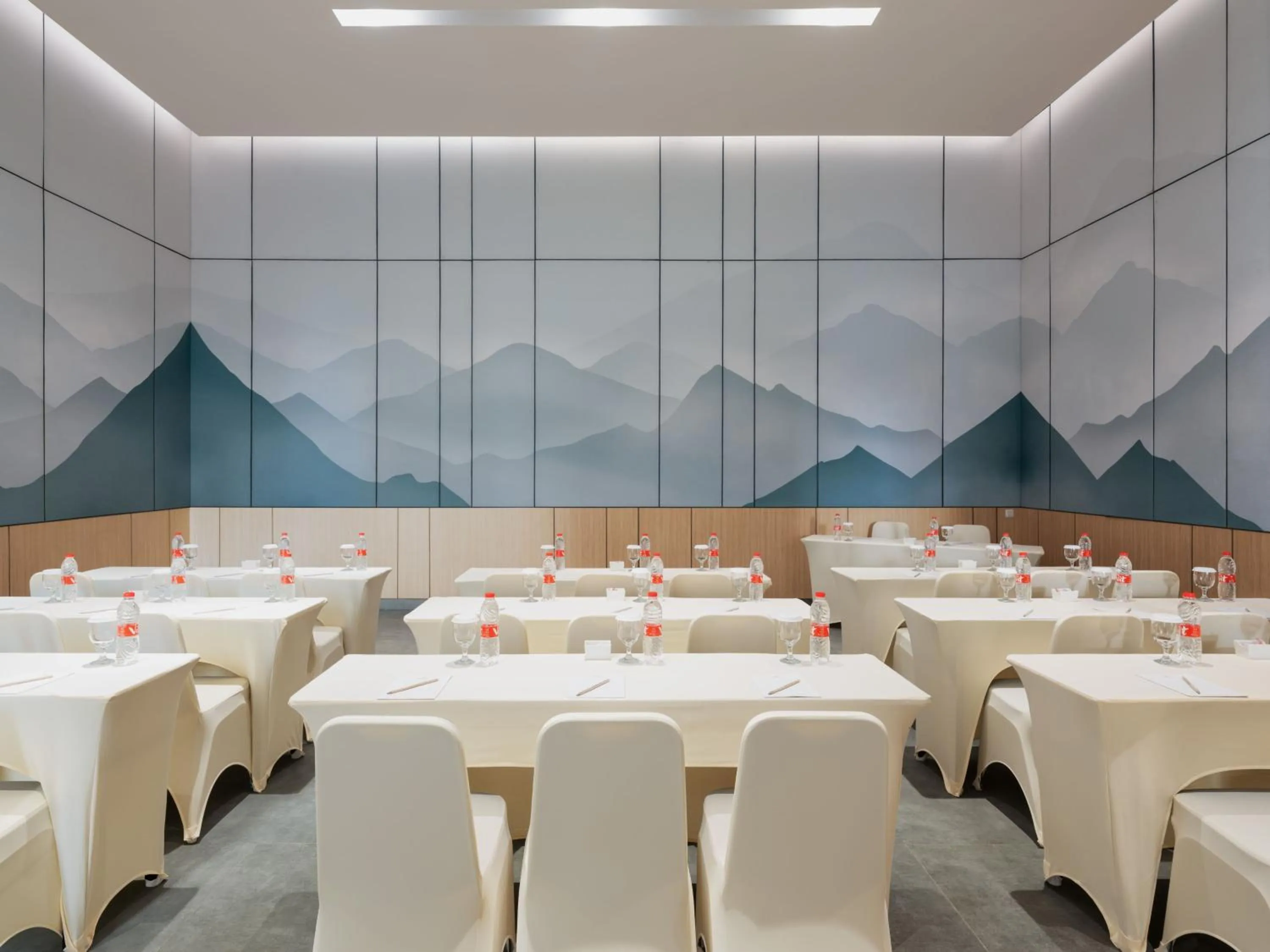 Meeting/conference room in Hotel Santika PasirKaliki