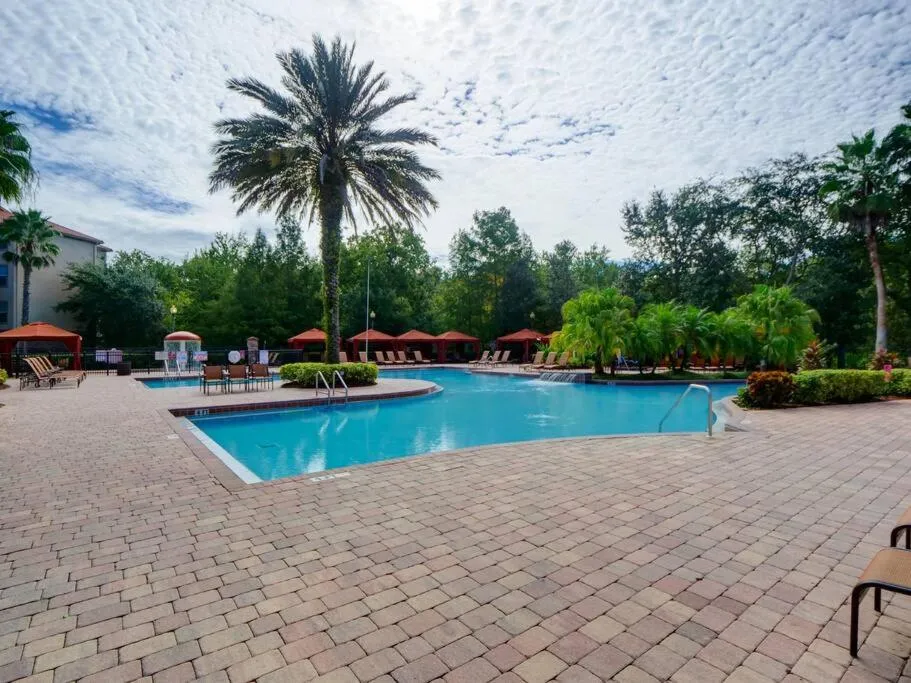 Poolside condo at Tuscana Resort with Hot Tub