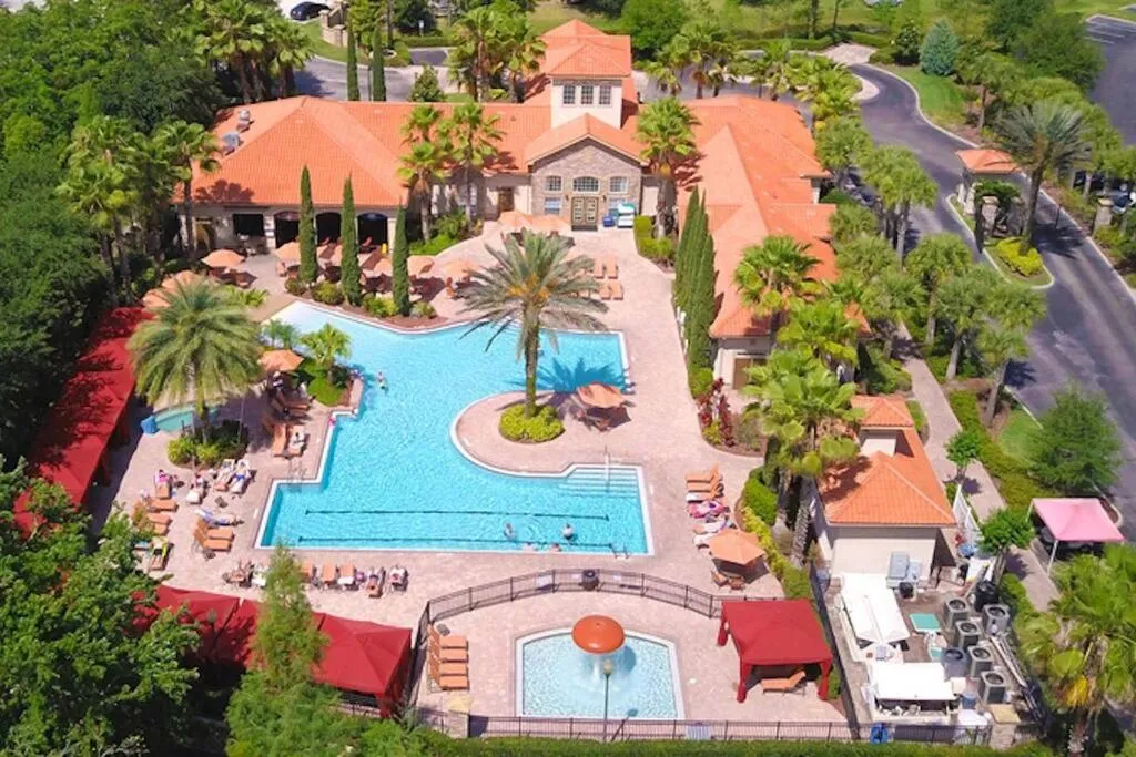 Poolside condo at Tuscana Resort with Hot Tub