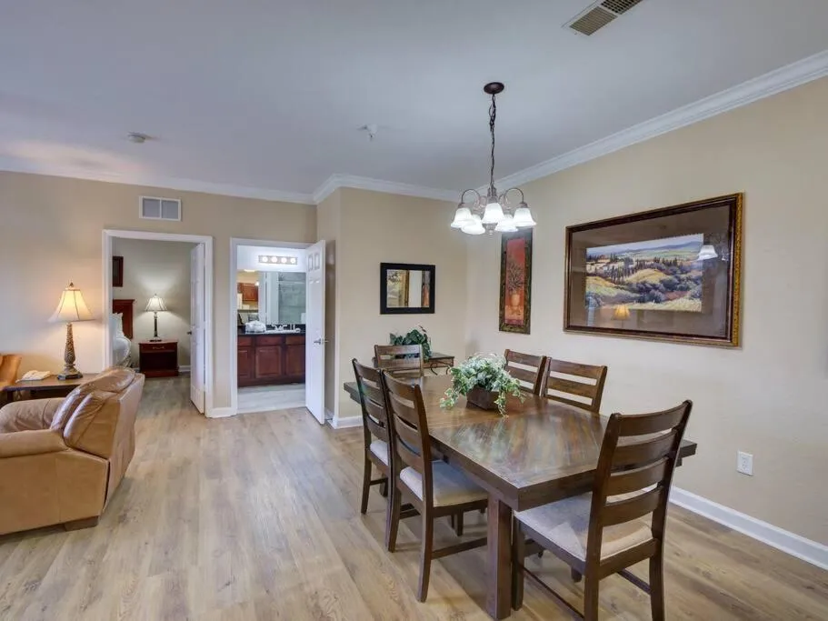 Poolside condo at Tuscana Resort with Hot Tub