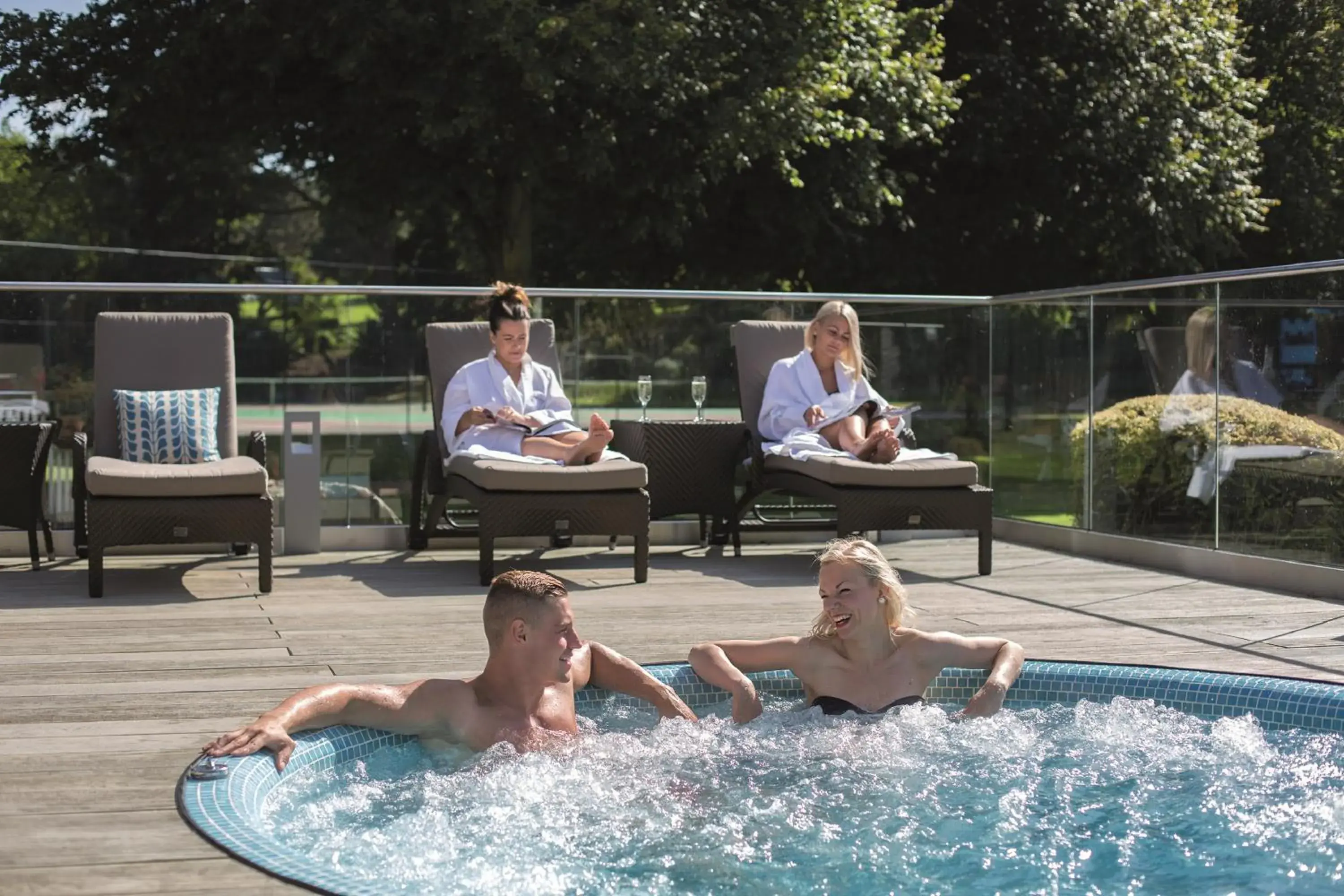 Hot Tub in St. Pierre Park Hotel & Golf Hot Tub in St. Pierre Park Hotel & Golf