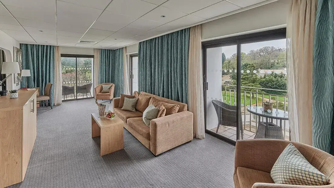 Living room in St. Pierre Park Hotel & Golf Living room in St. Pierre Park Hotel & Golf