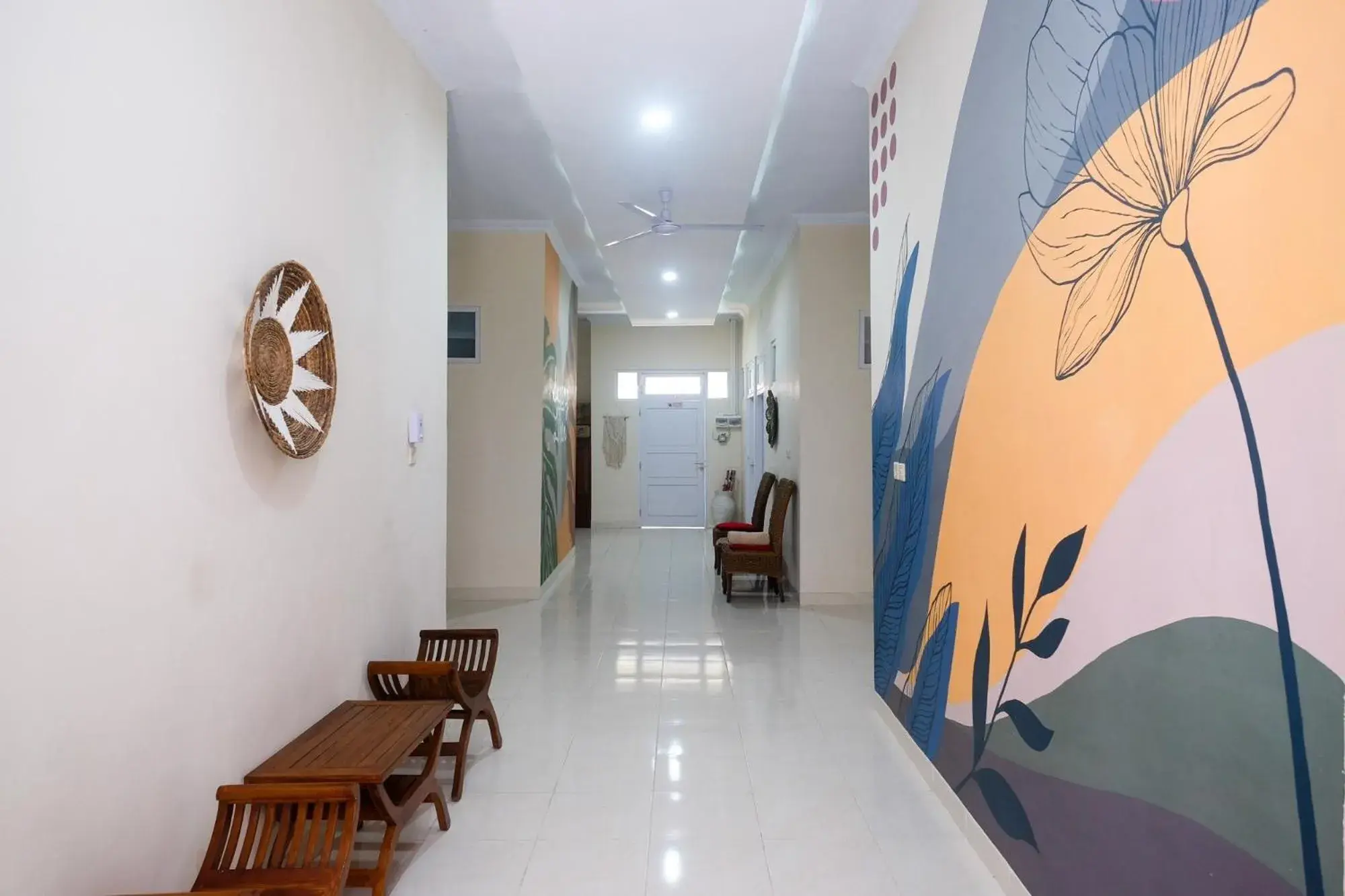 Property building in RedDoorz Syariah near Universitas Mercu Buana Kampus 2 Yogyakarta Property building in RedDoorz Syariah near Universitas Mercu Buana Kampus 2 Yogyakarta