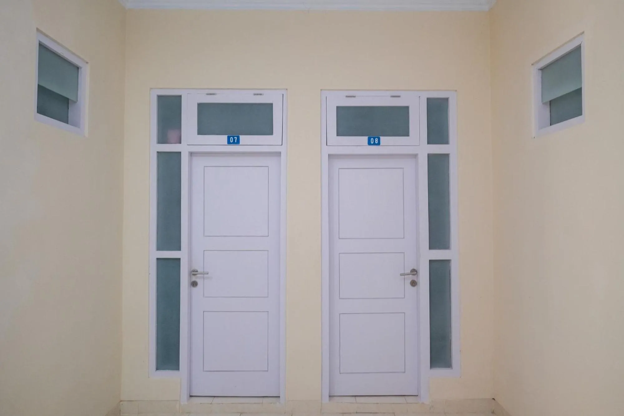 Property building in RedDoorz Syariah near Universitas Mercu Buana Kampus 2 Yogyakarta