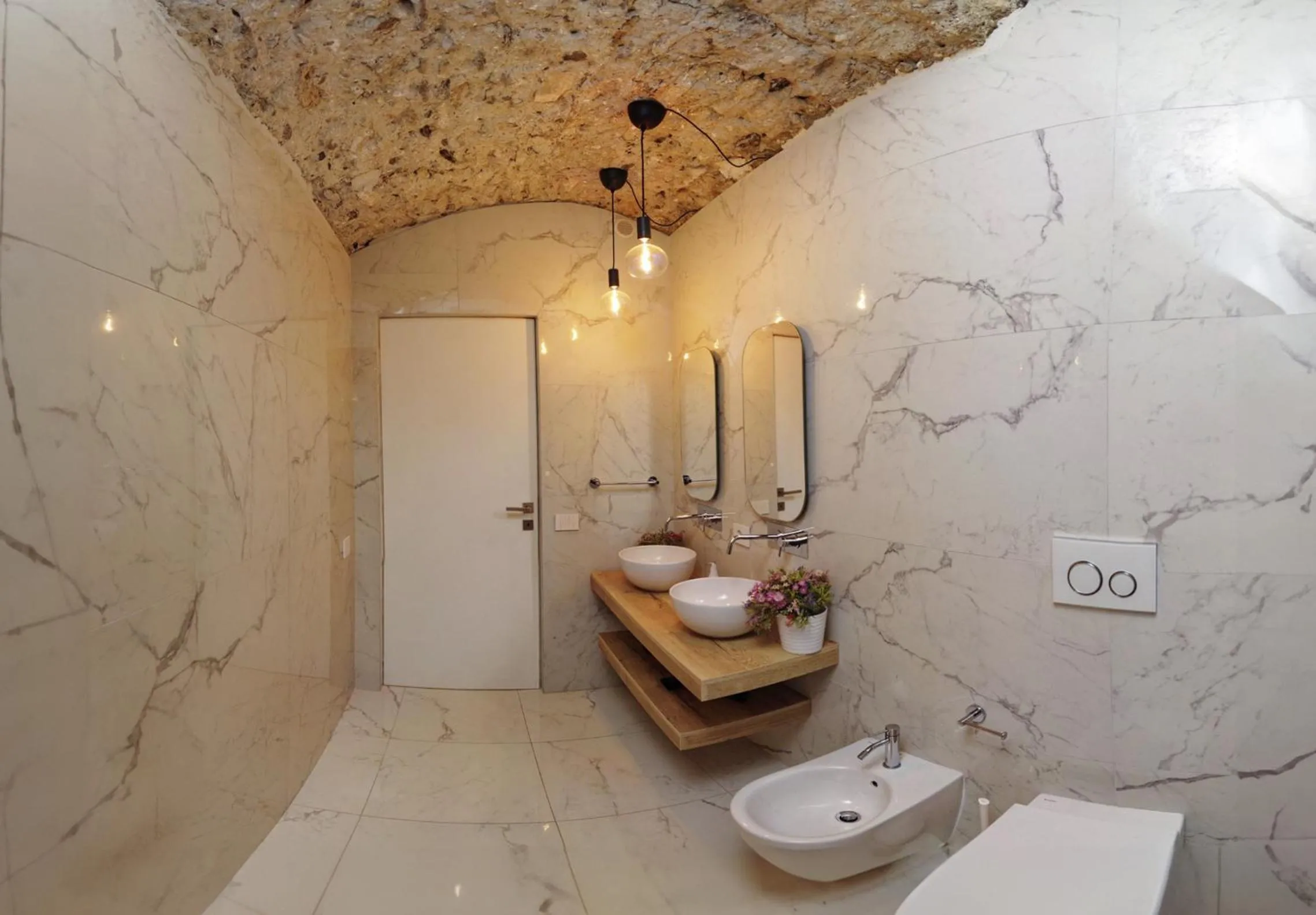 Bathroom in extra luxury apartment salerno center