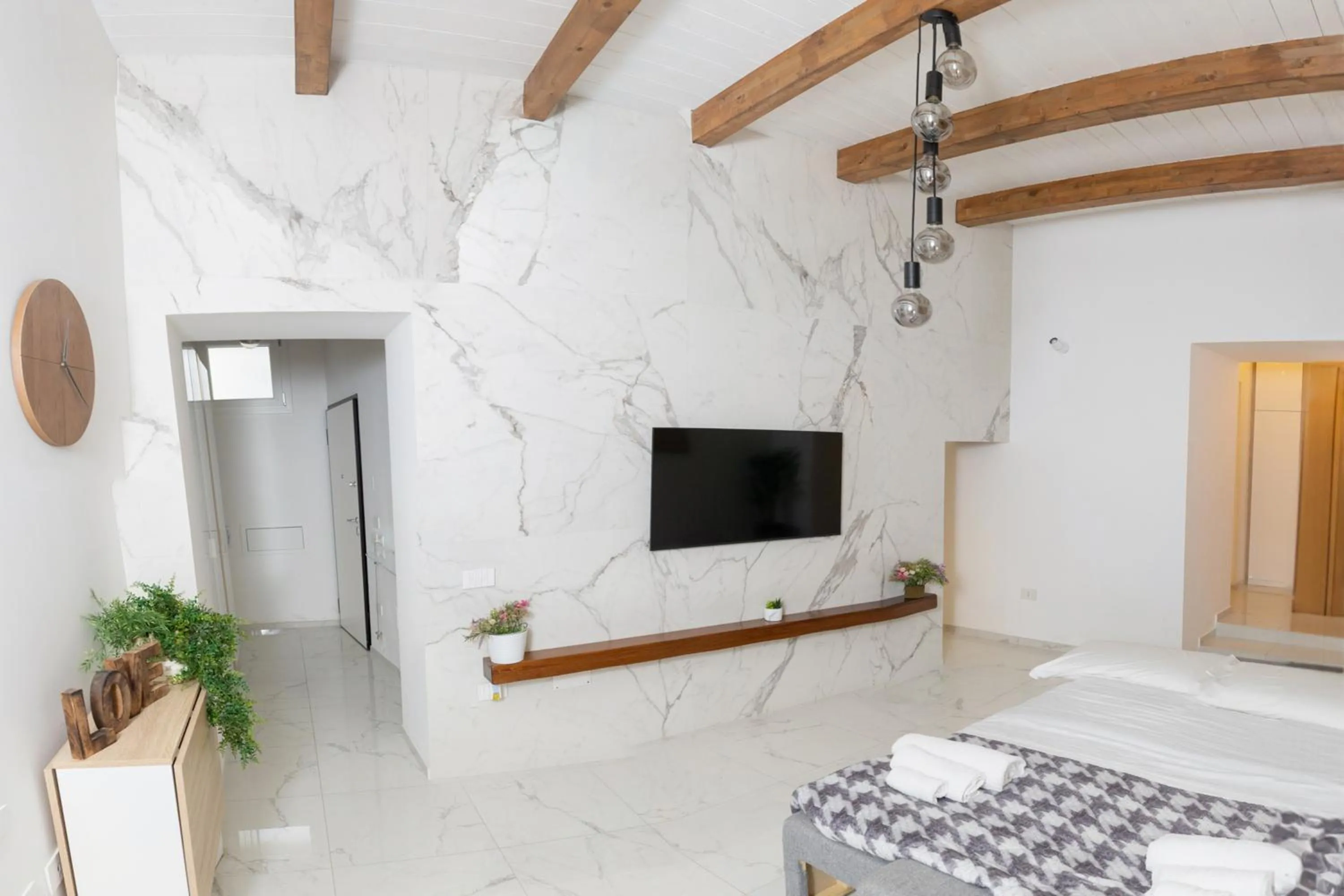 Bed in extra luxury apartment salerno center