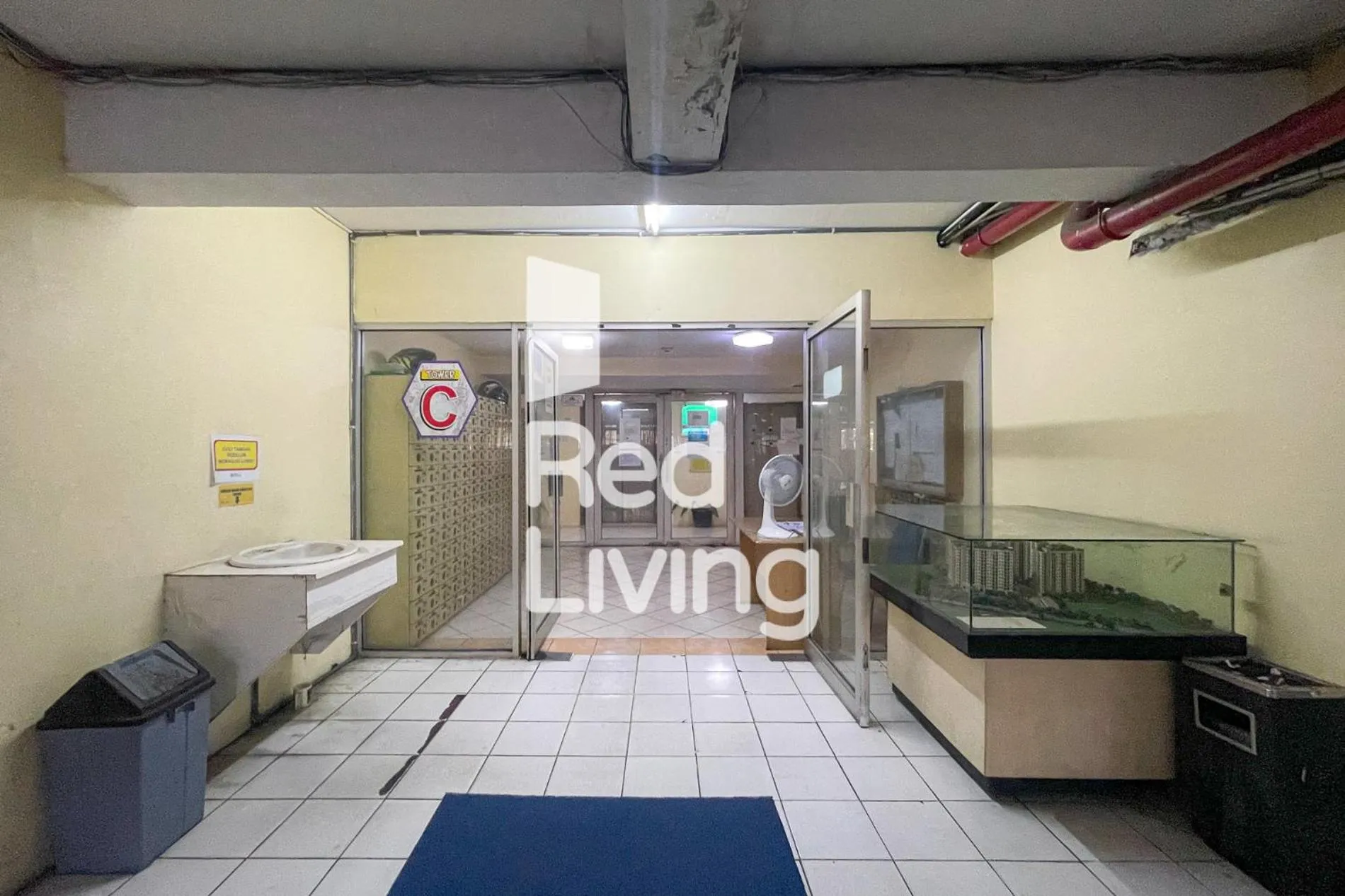 Property building in RedLiving Apartemen Paragon Village Karawaci - Ujang Rooms