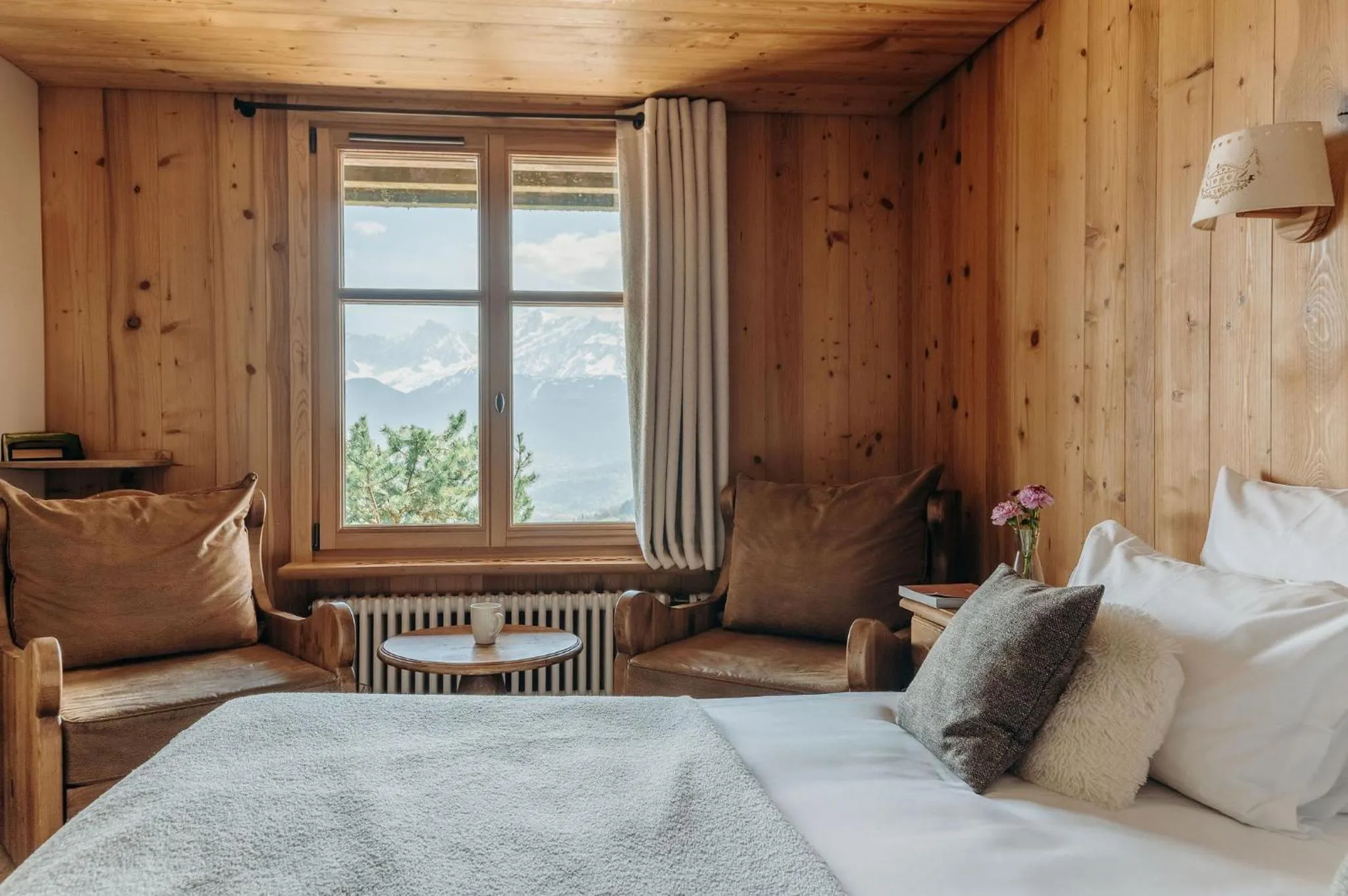Bedroom, Bed in Le Chalet Hôtel Cordon Adults Only