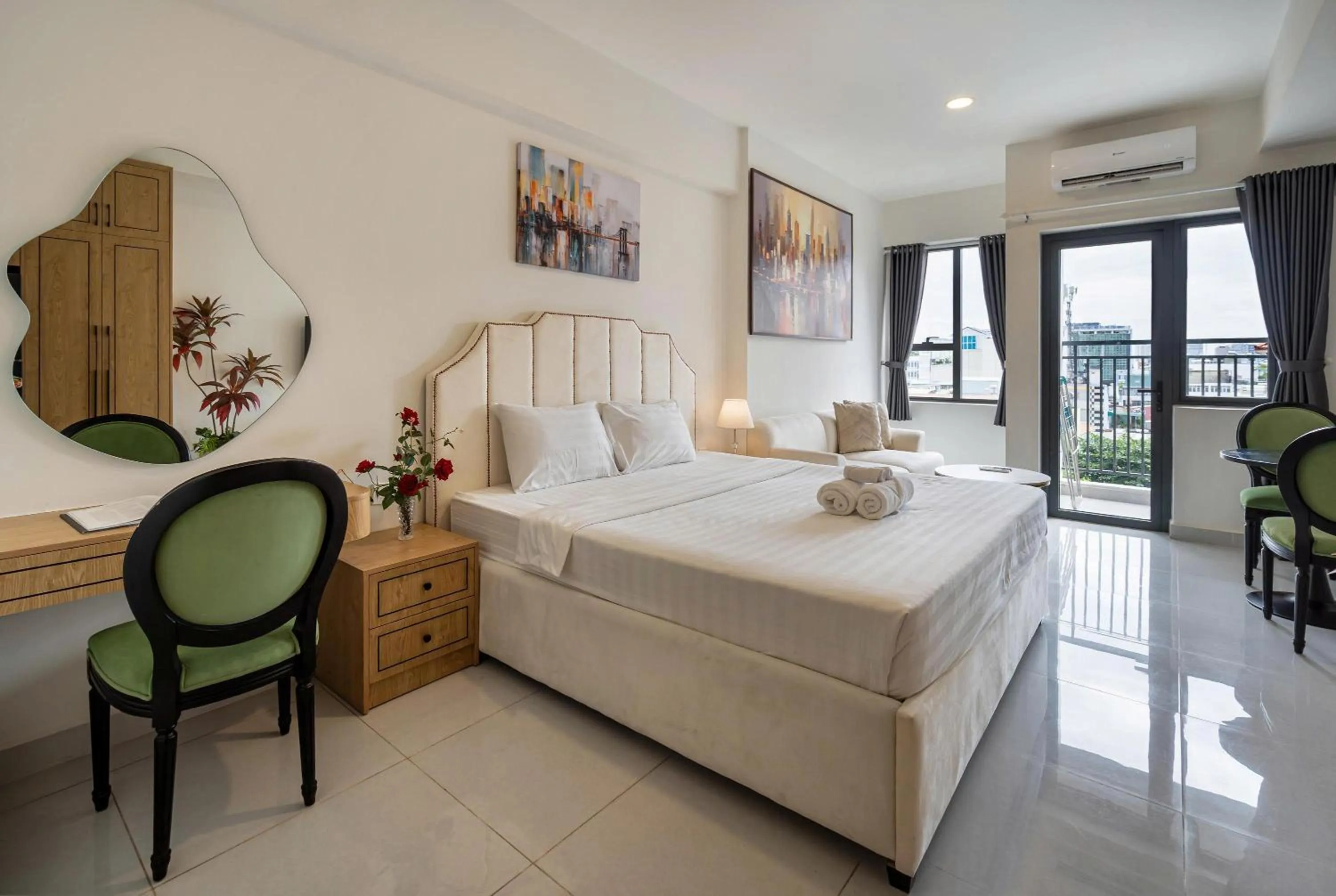 Bed in Otis Soho Saigon Balcony Apartment