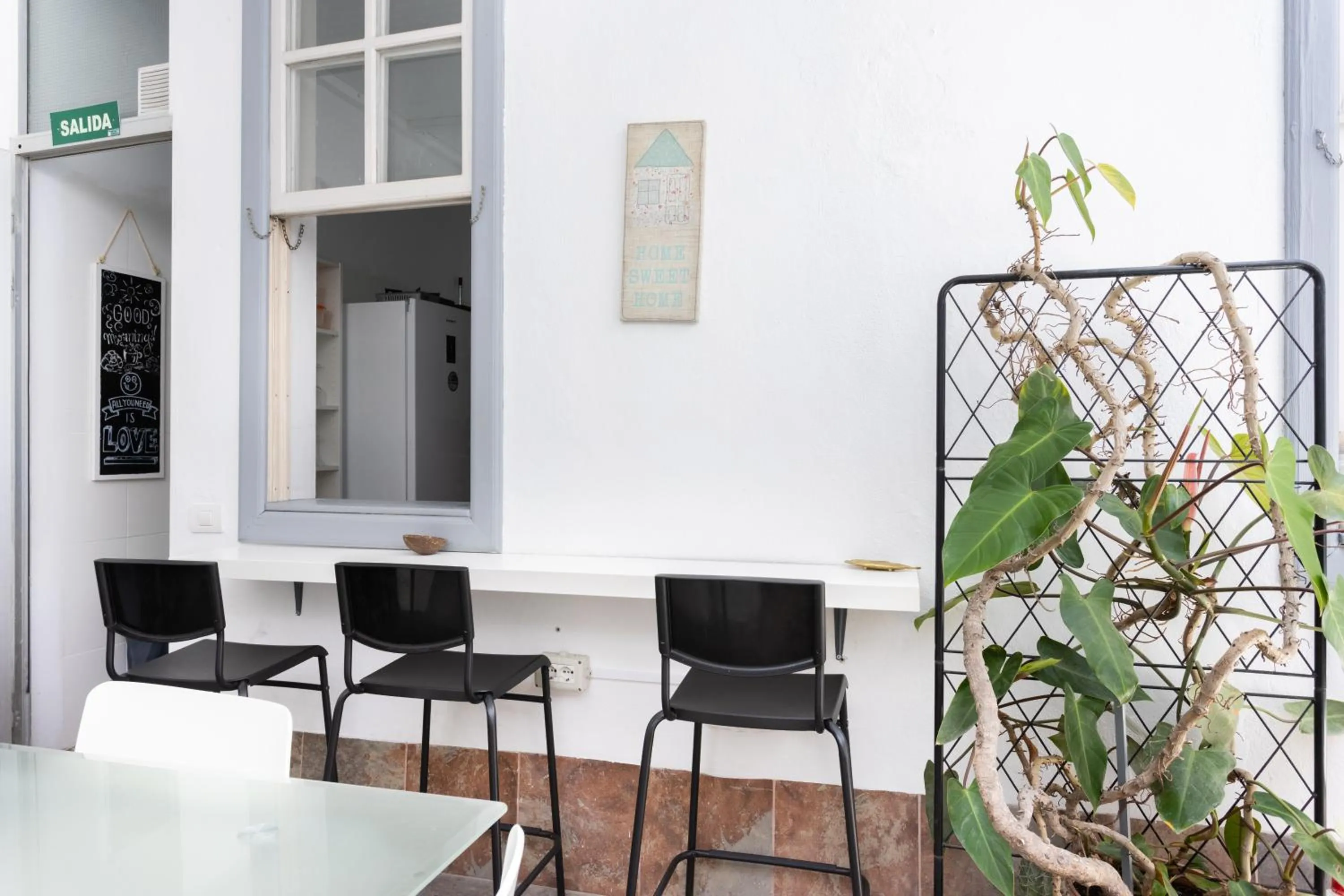 Living room in Wanderlust Hostel