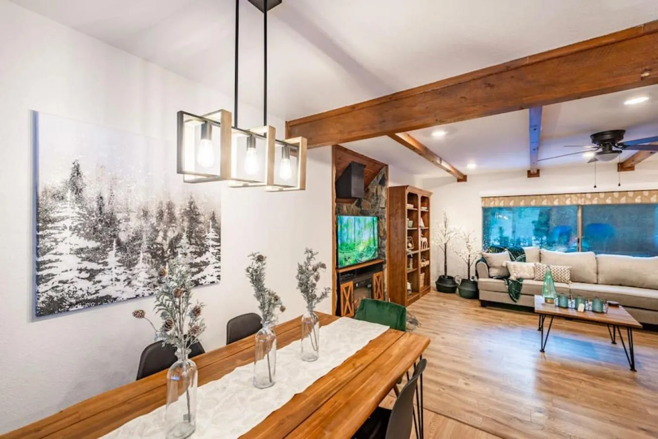 Red Rock Falls Cabin, 8 miles from Yosemite South Gate, with trailhead, Game Room and HotTub