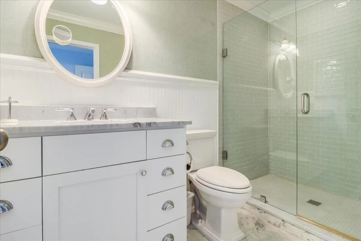 Bathroom in Beach Club Villa 30 - Coastal Oceanfront! Pool! Walkout!