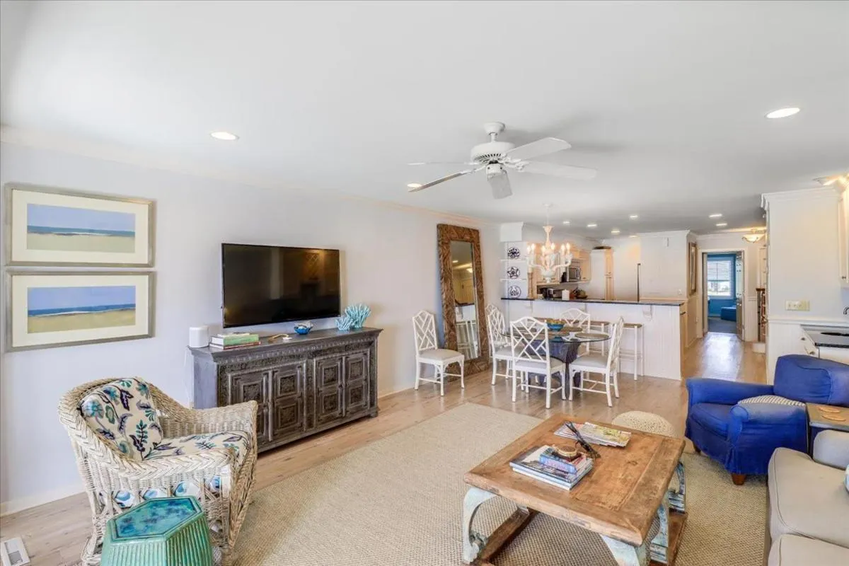 Living room in Beach Club Villa 30 - Coastal Oceanfront! Pool! Walkout!