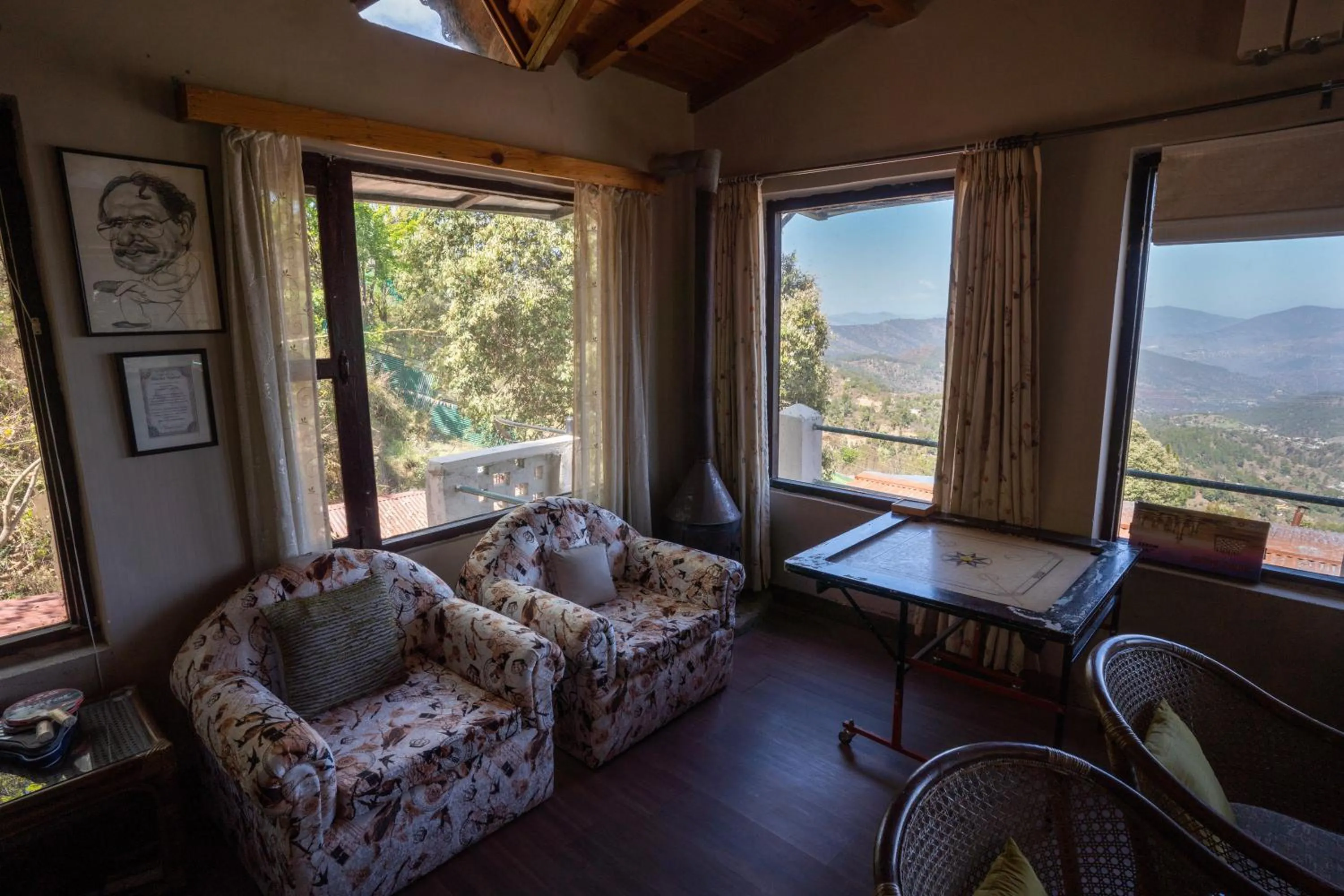 Game Room in Avenida Snowcap Retreat