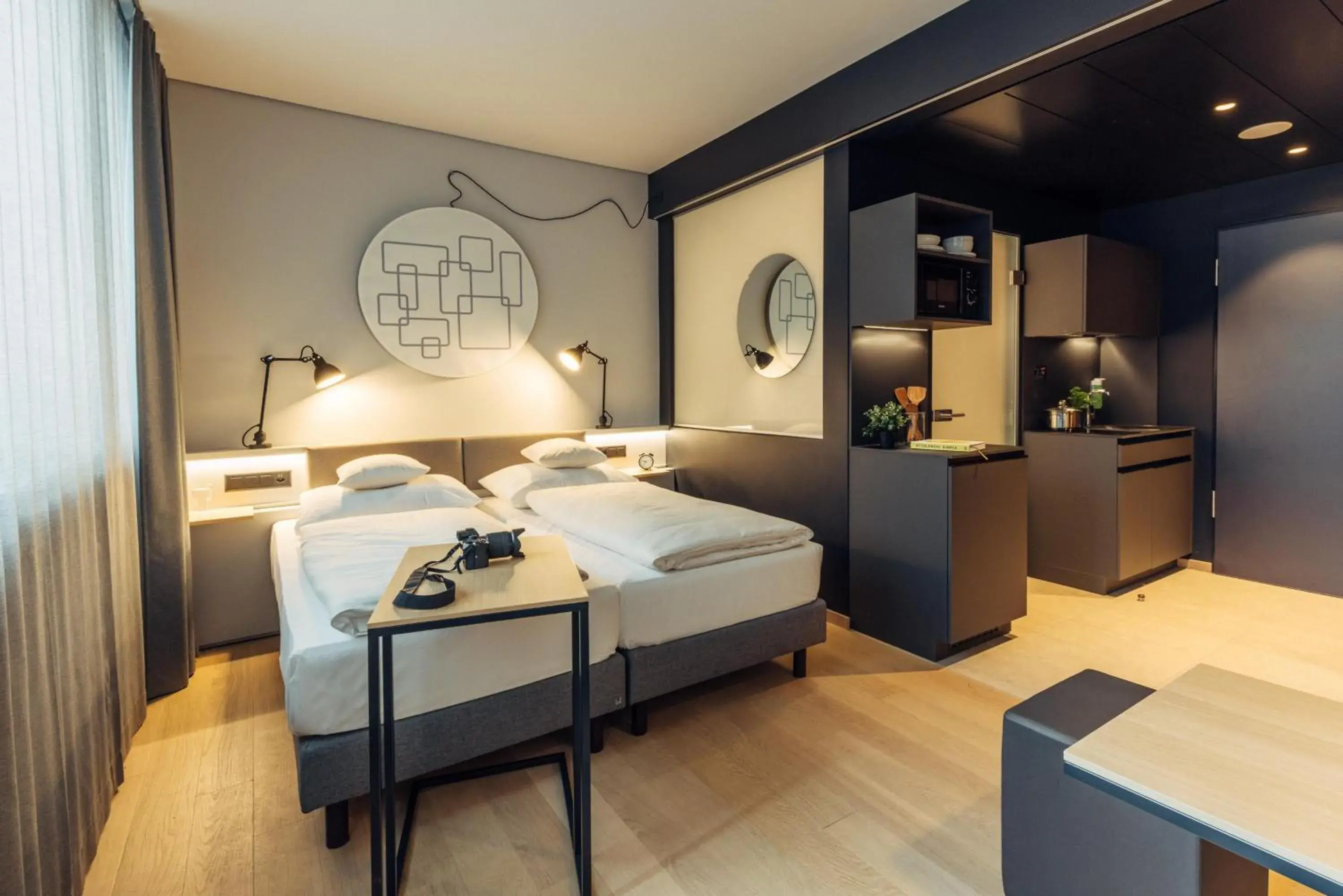 Photo of the whole room, Bed in harry's home Zürich-Limmattal Photo of the whole room, Bed in harry's home Zürich-Limmattal