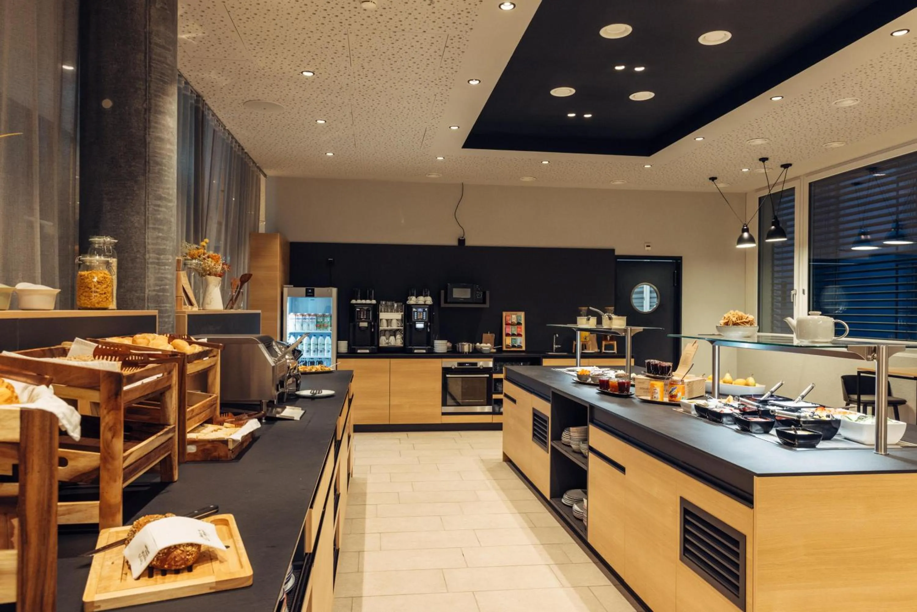 Restaurant/places to eat in harry's home Zürich-Limmattal