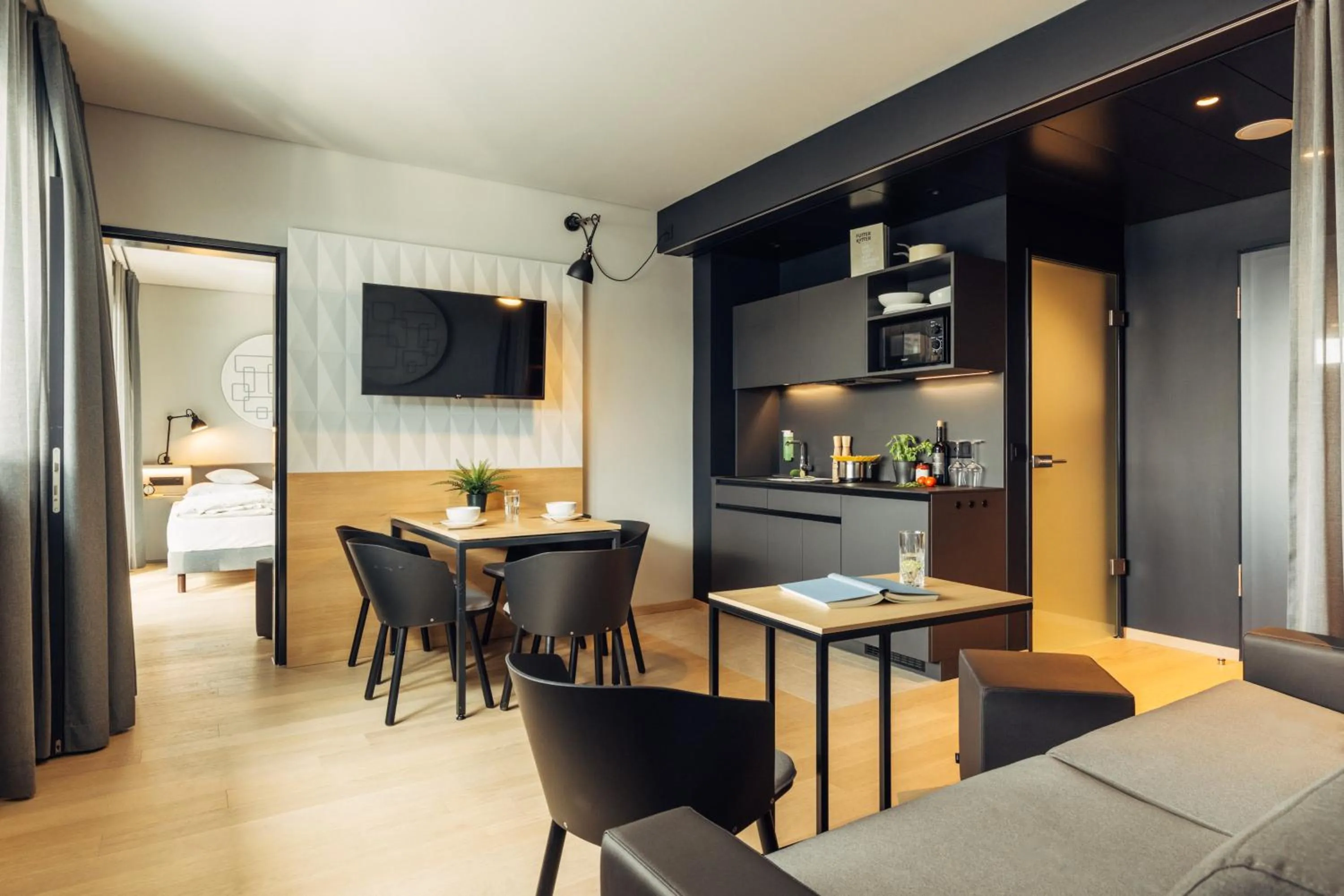 TV and multimedia in harry's home Zürich-Limmattal