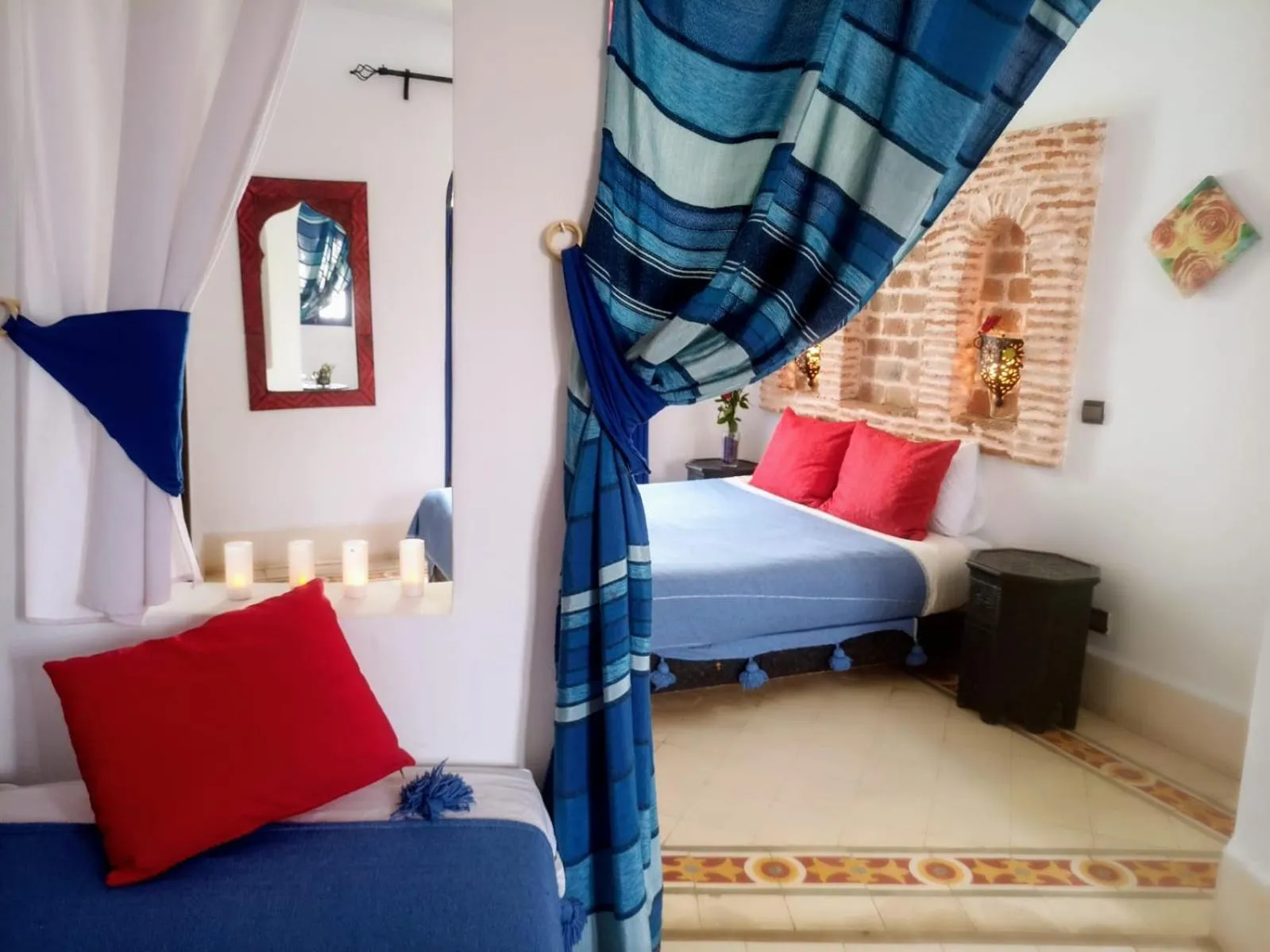 Photo of the whole room, Bed in La Maison Du Vent