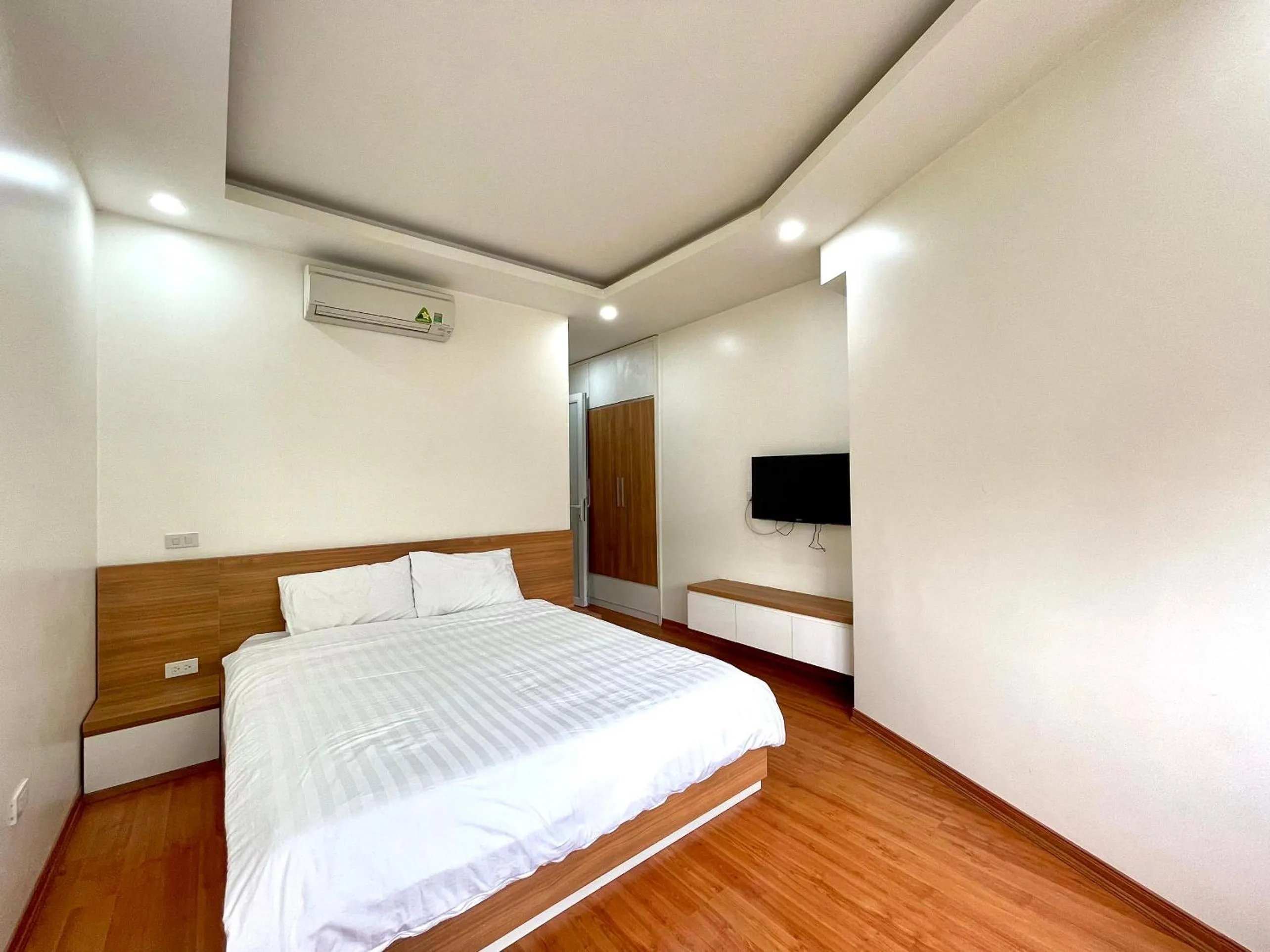 Bed in NINE HOUSING 92 Dao Tan